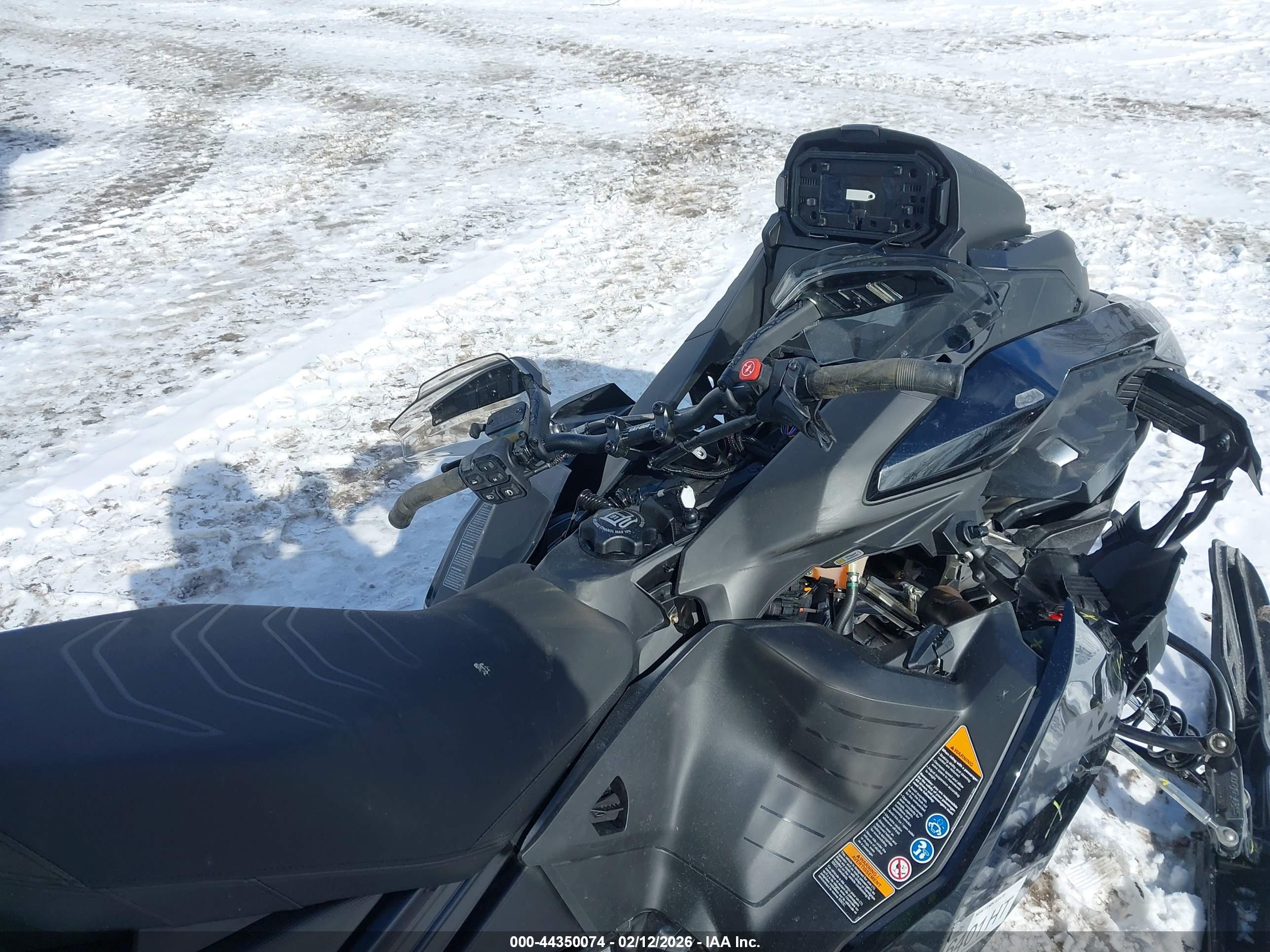 SKI-DOO MXZ image 5