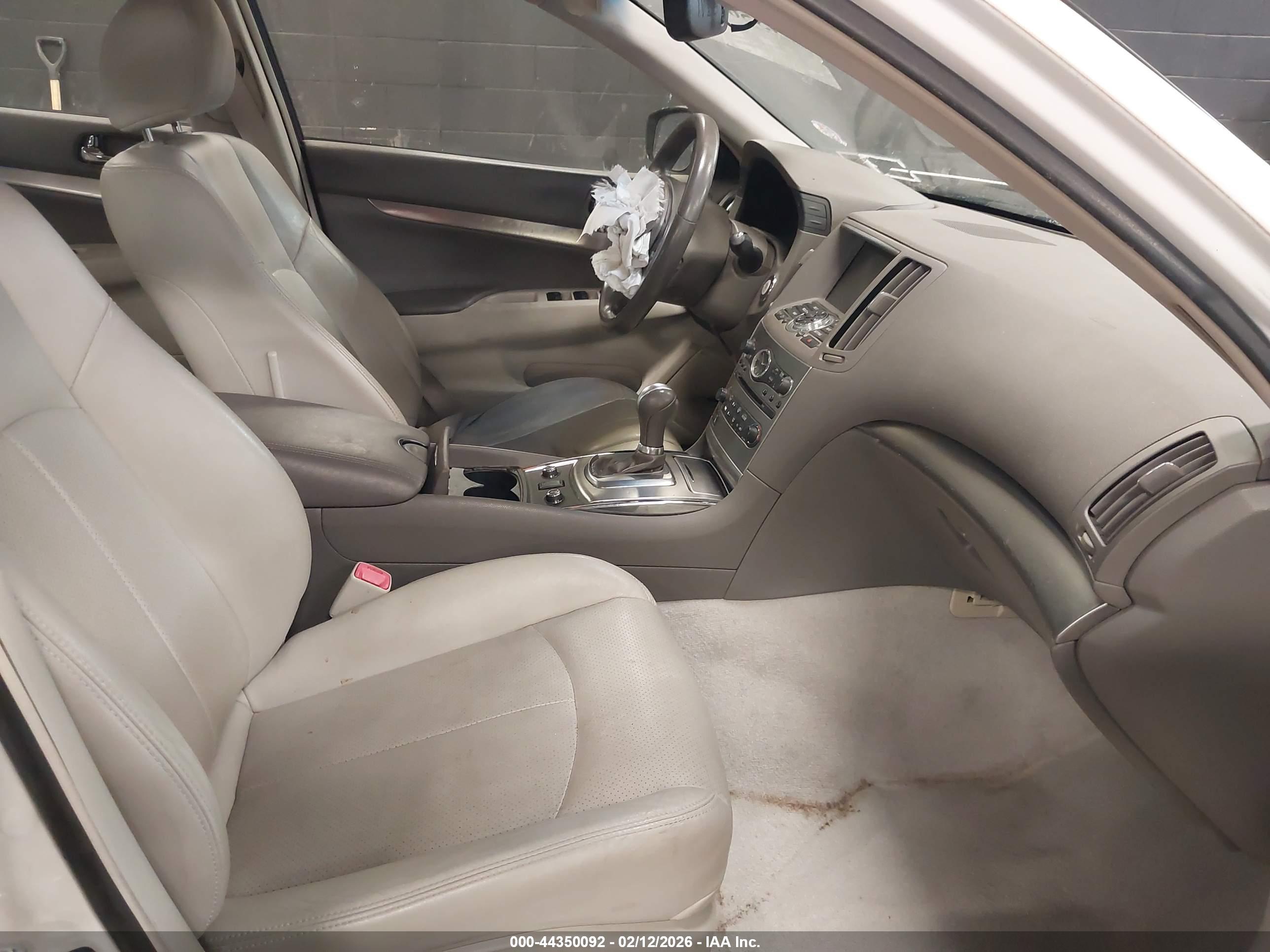 INFINITI Q40 image 5