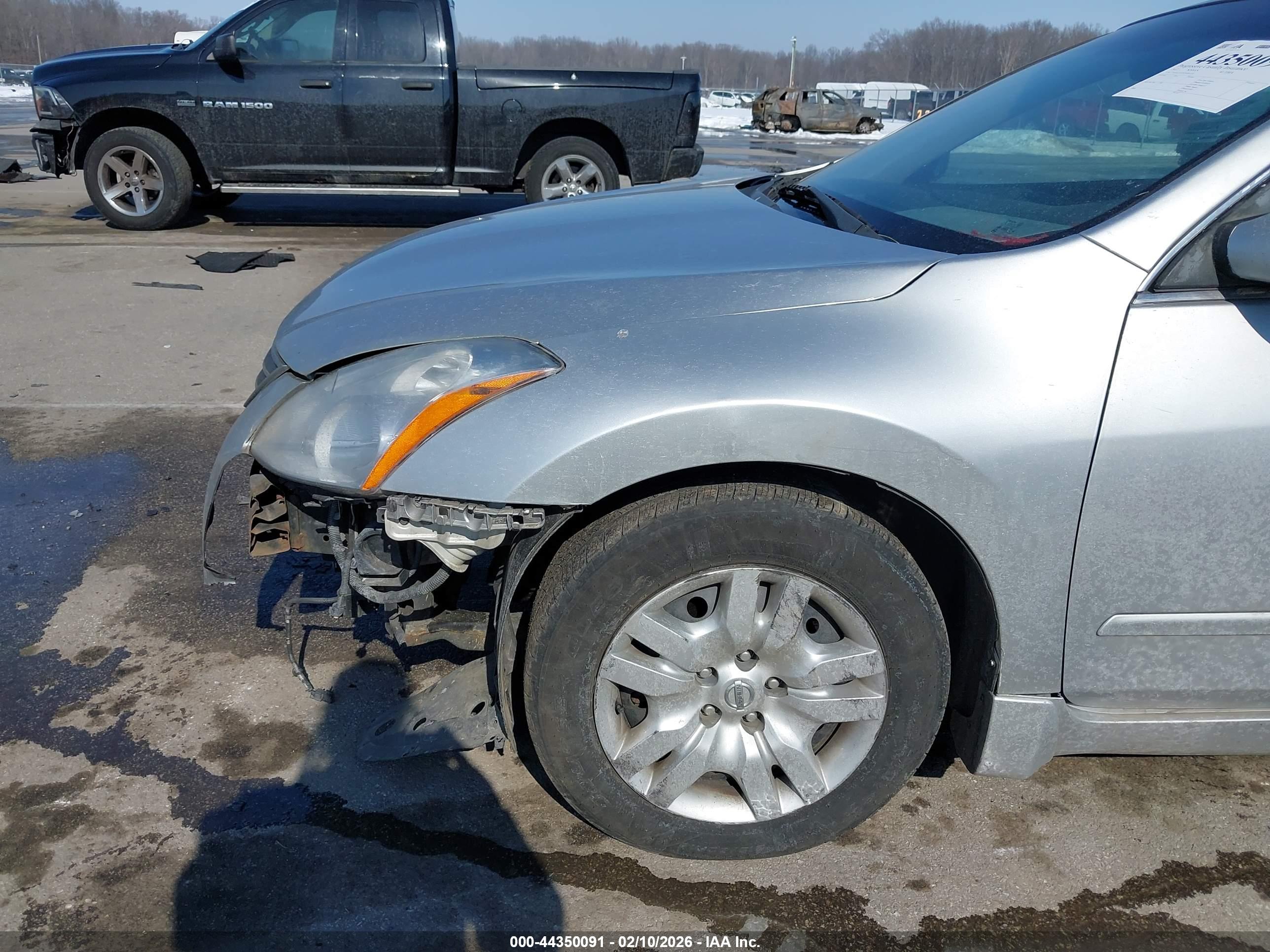 NISSAN ALTIMA image 6