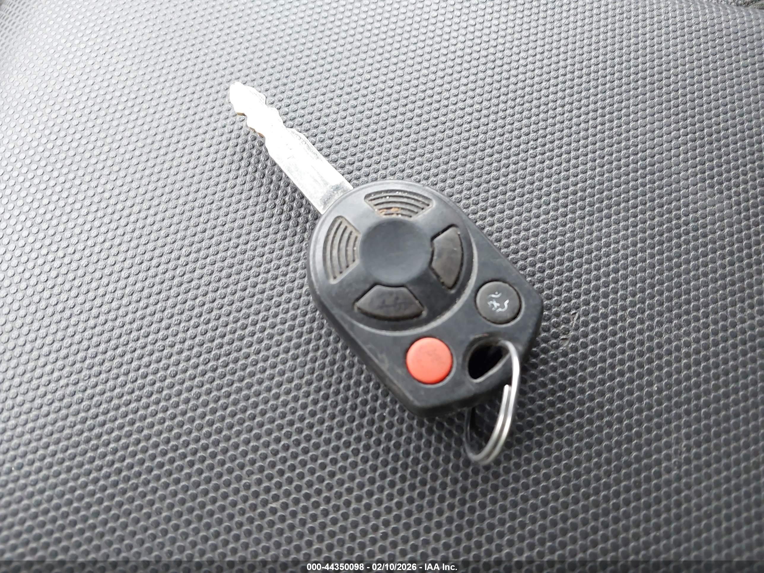FORD ESCAPE image 11
