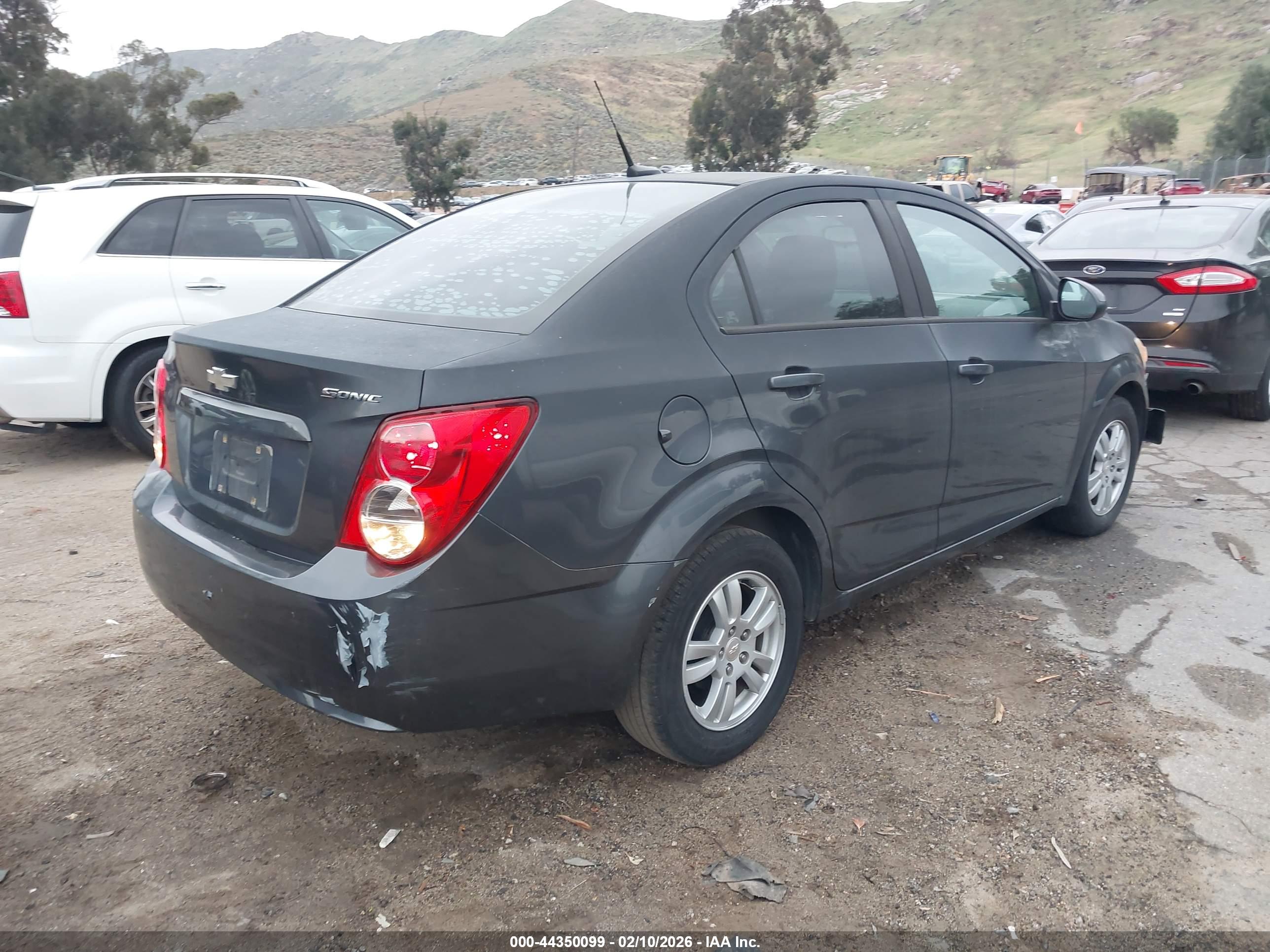 CHEVROLET SONIC image 4