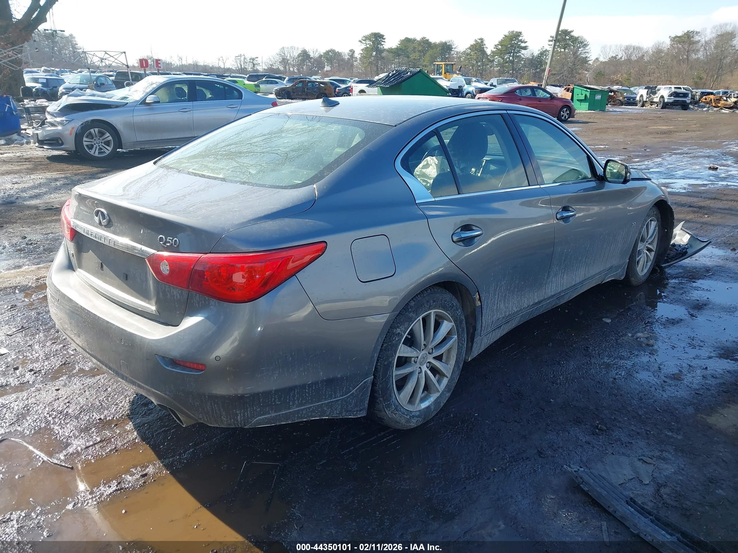INFINITI Q50 image 4