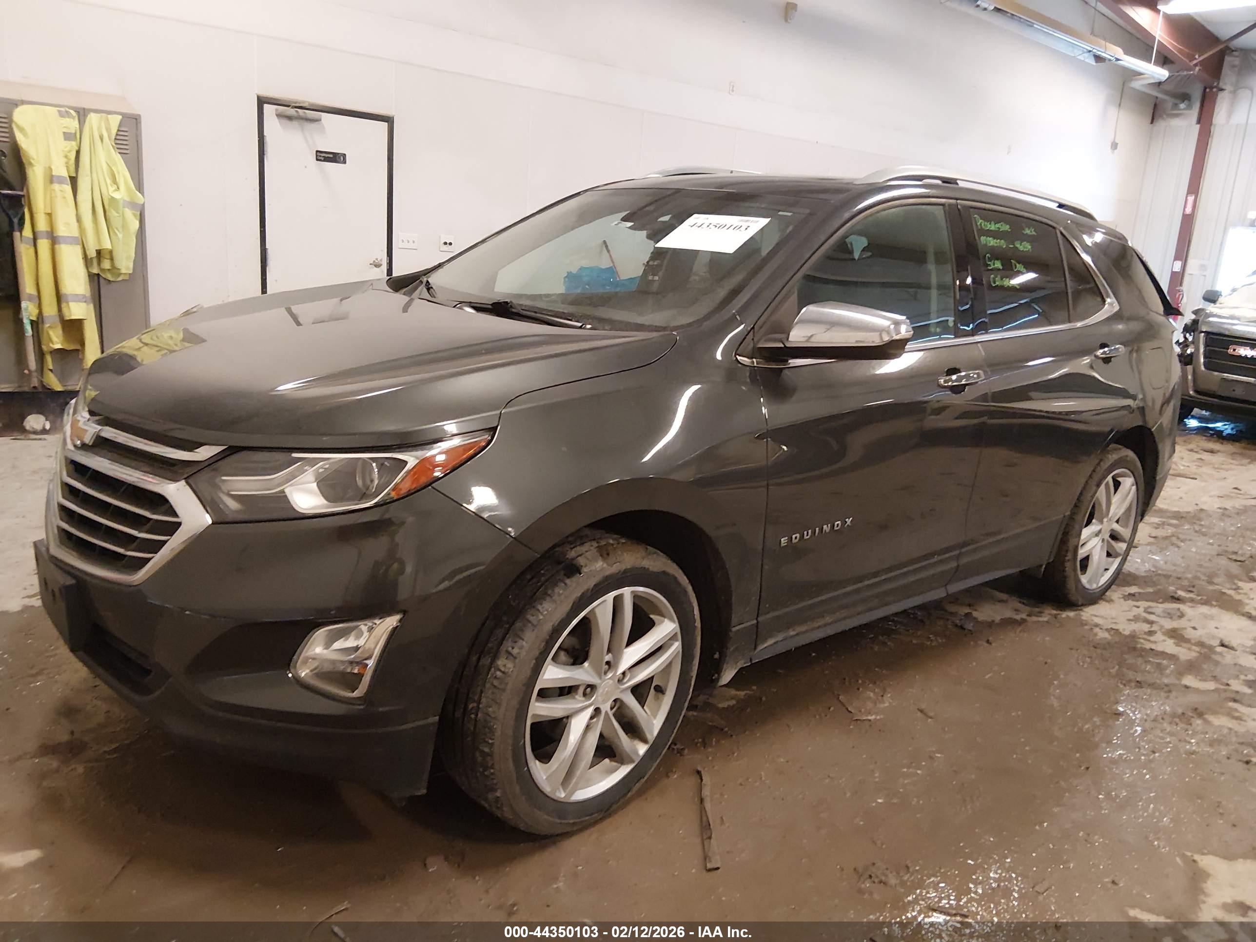 CHEVROLET EQUINOX image 2