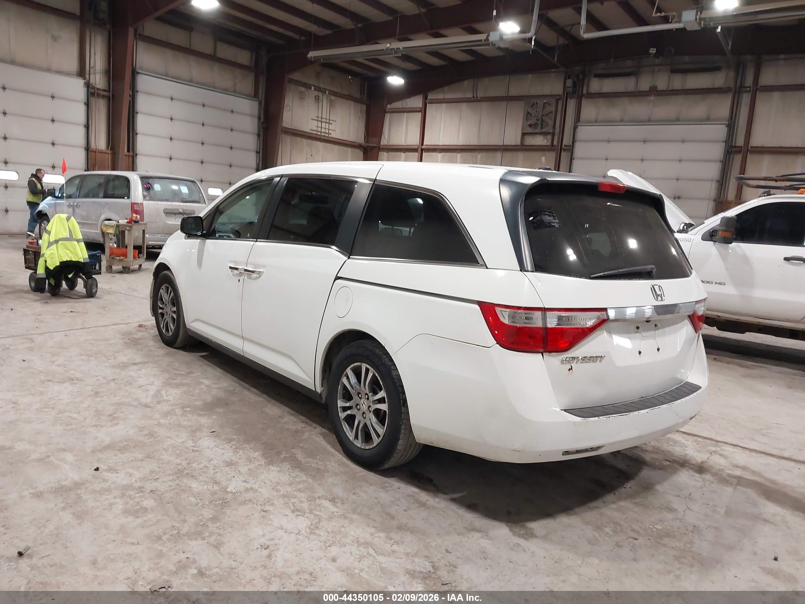 HONDA ODYSSEY image 3