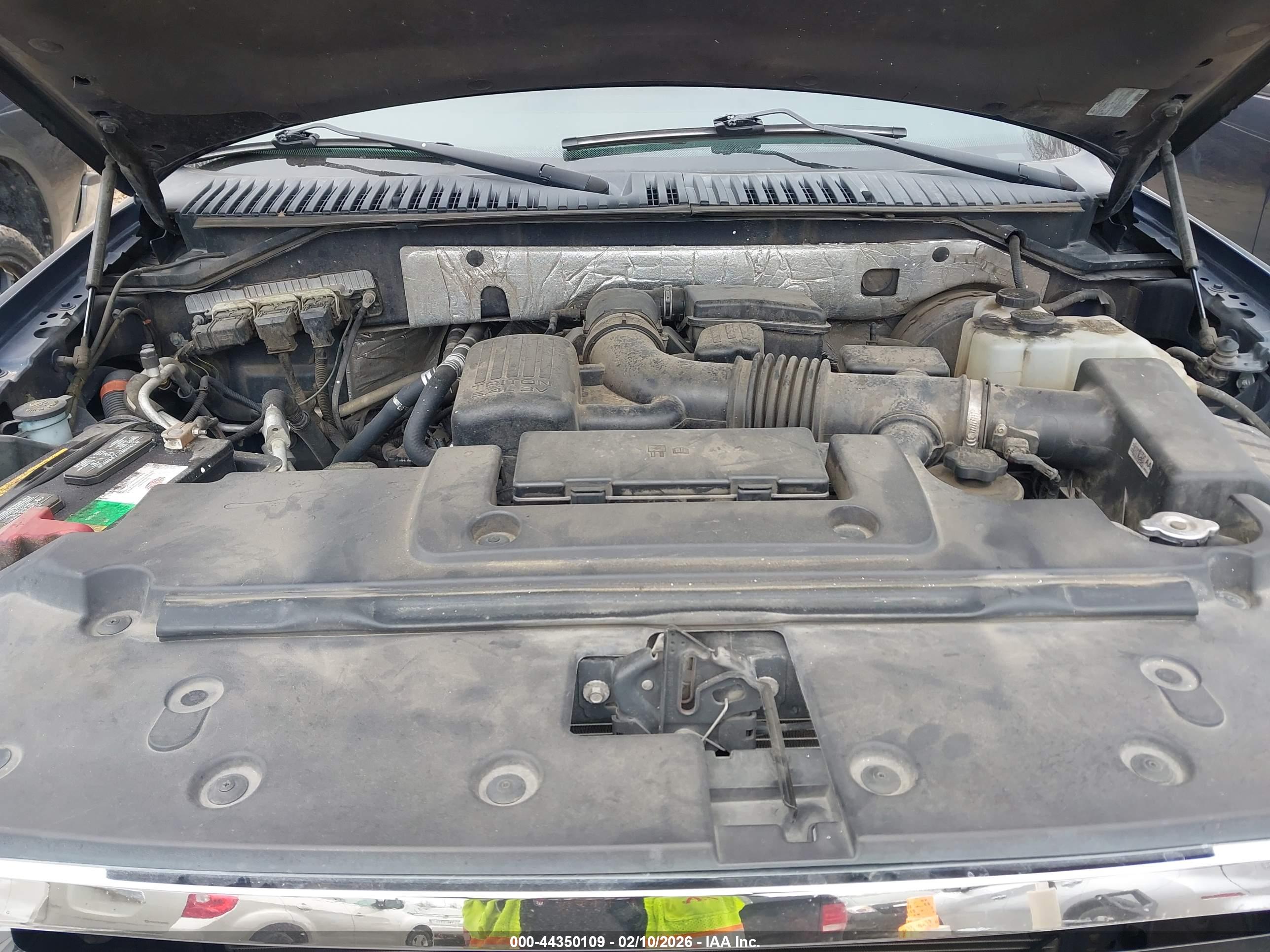 FORD EXPEDITION image 10