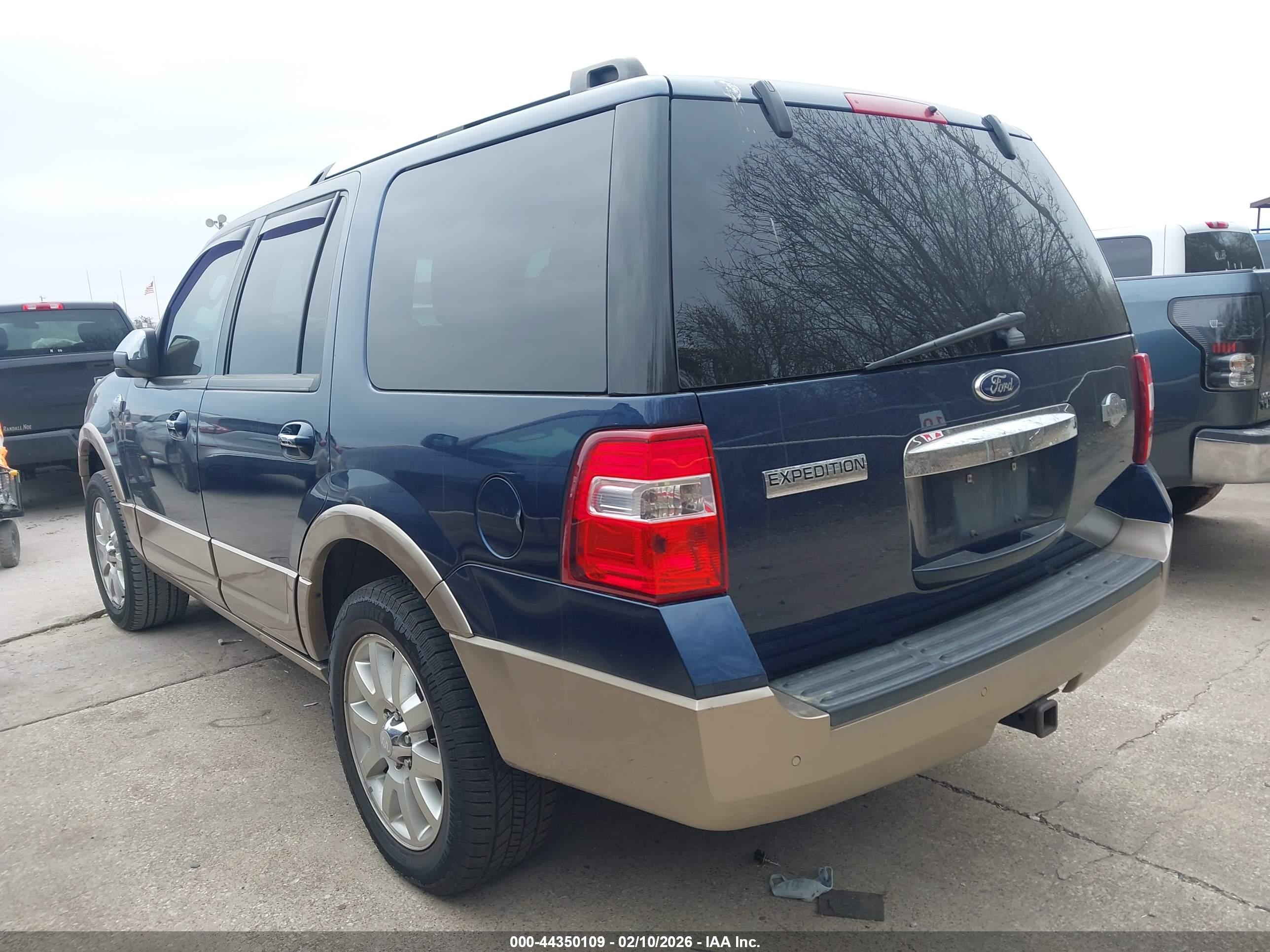 FORD EXPEDITION image 3