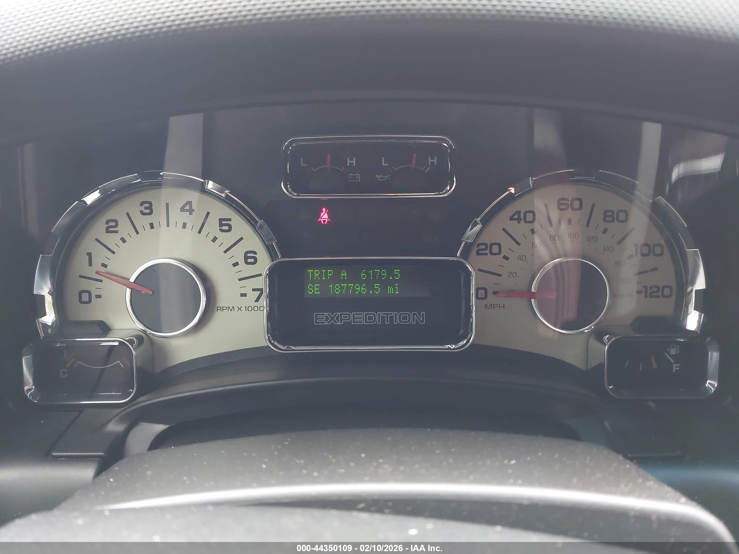 FORD EXPEDITION image 7