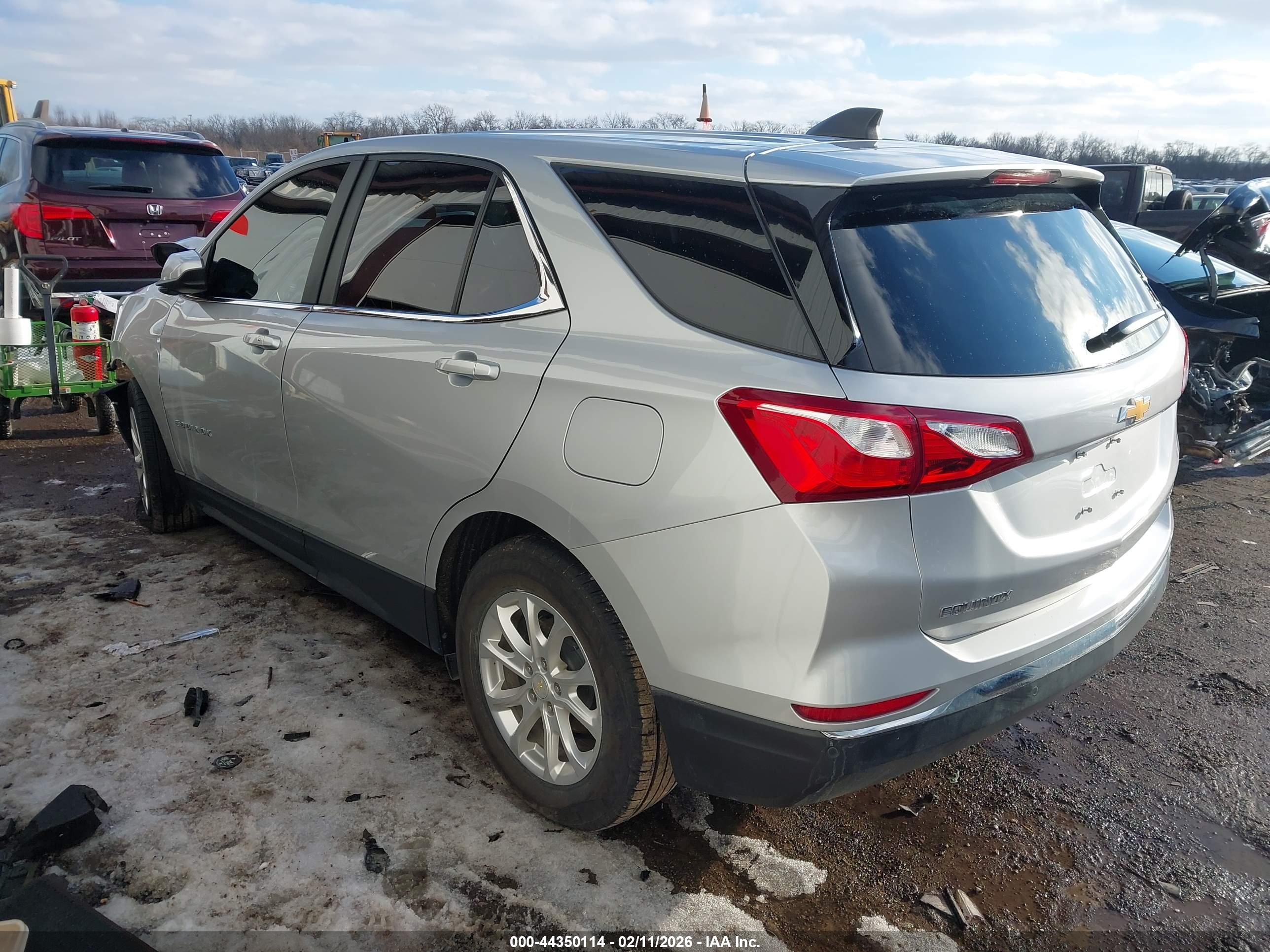 CHEVROLET EQUINOX image 3