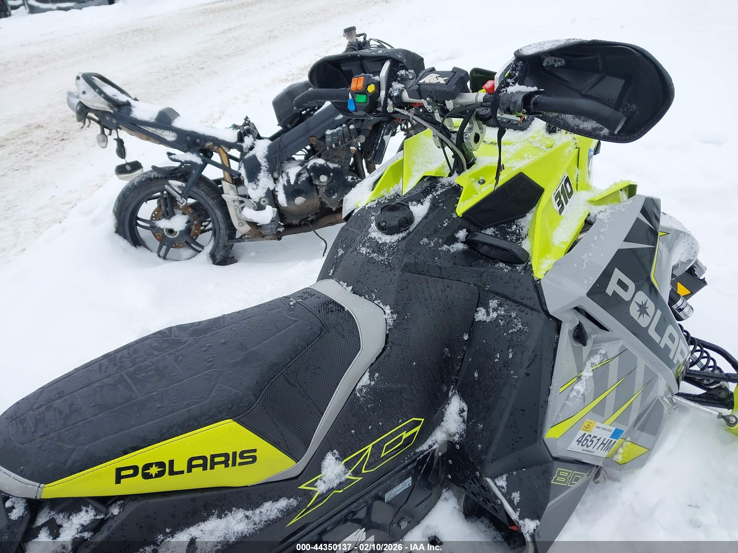 POLARIS SNOWMOBILE image 5
