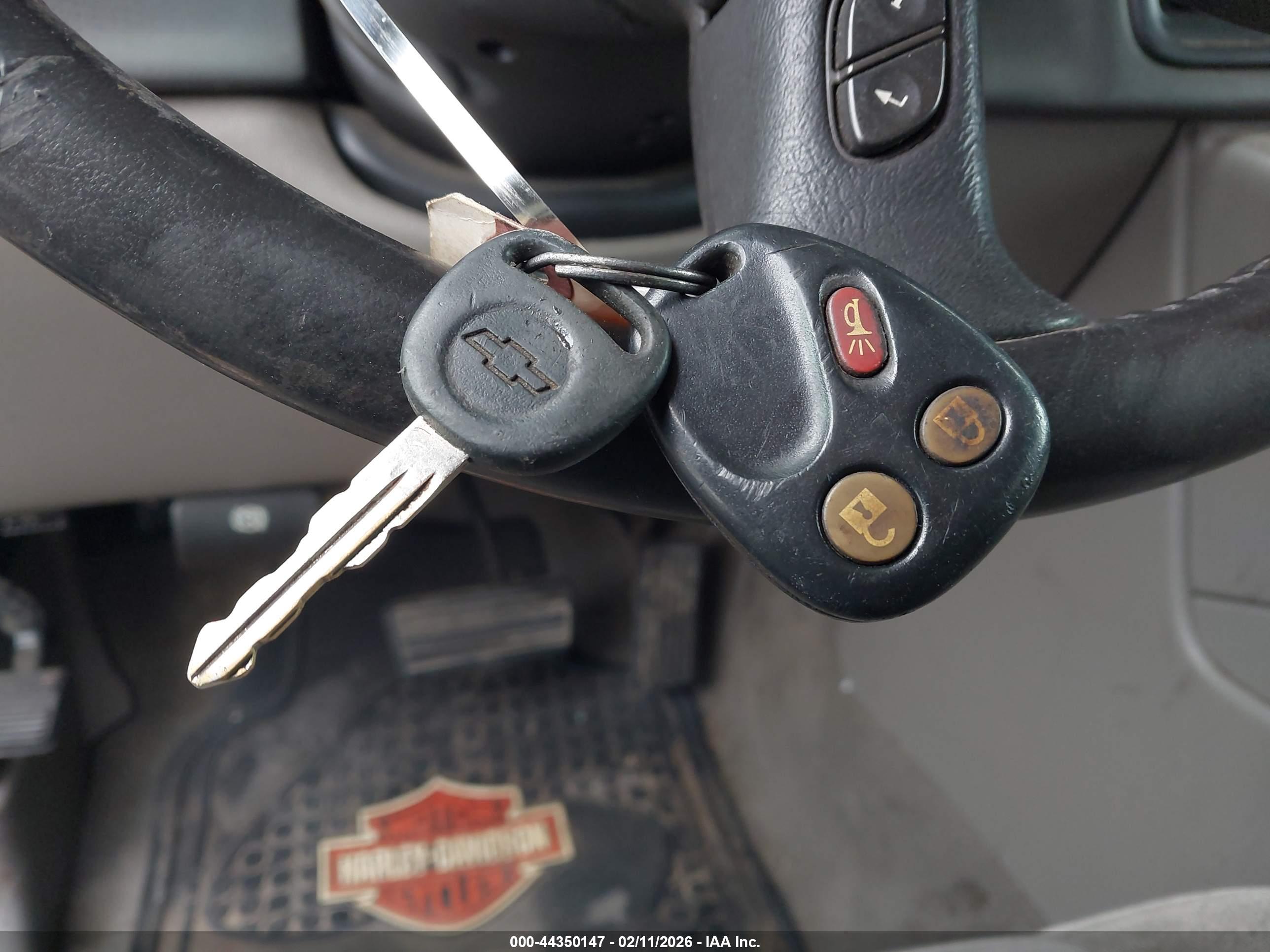 CHEVROLET AVALANCHE image 11