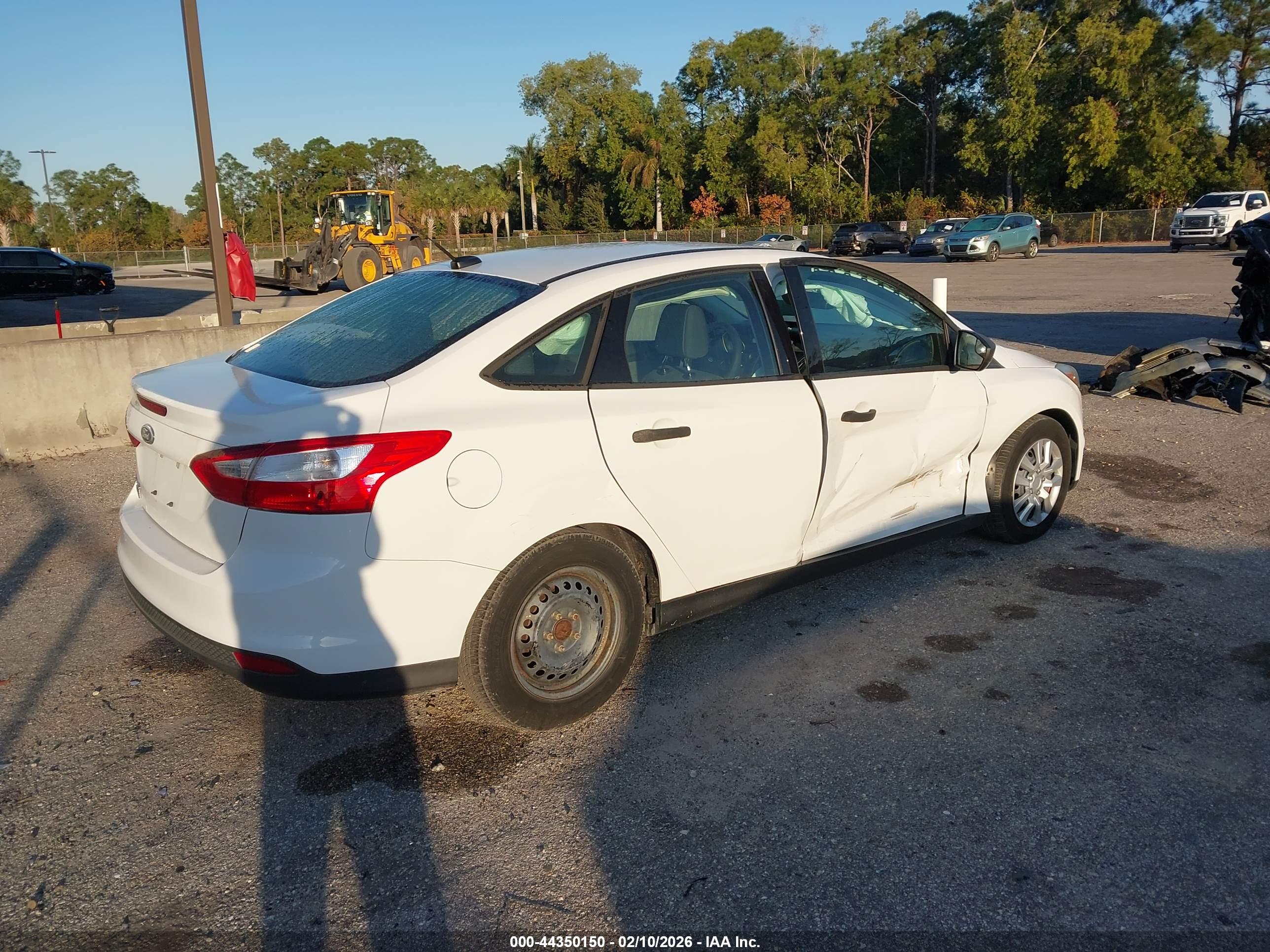 FORD FOCUS image 4