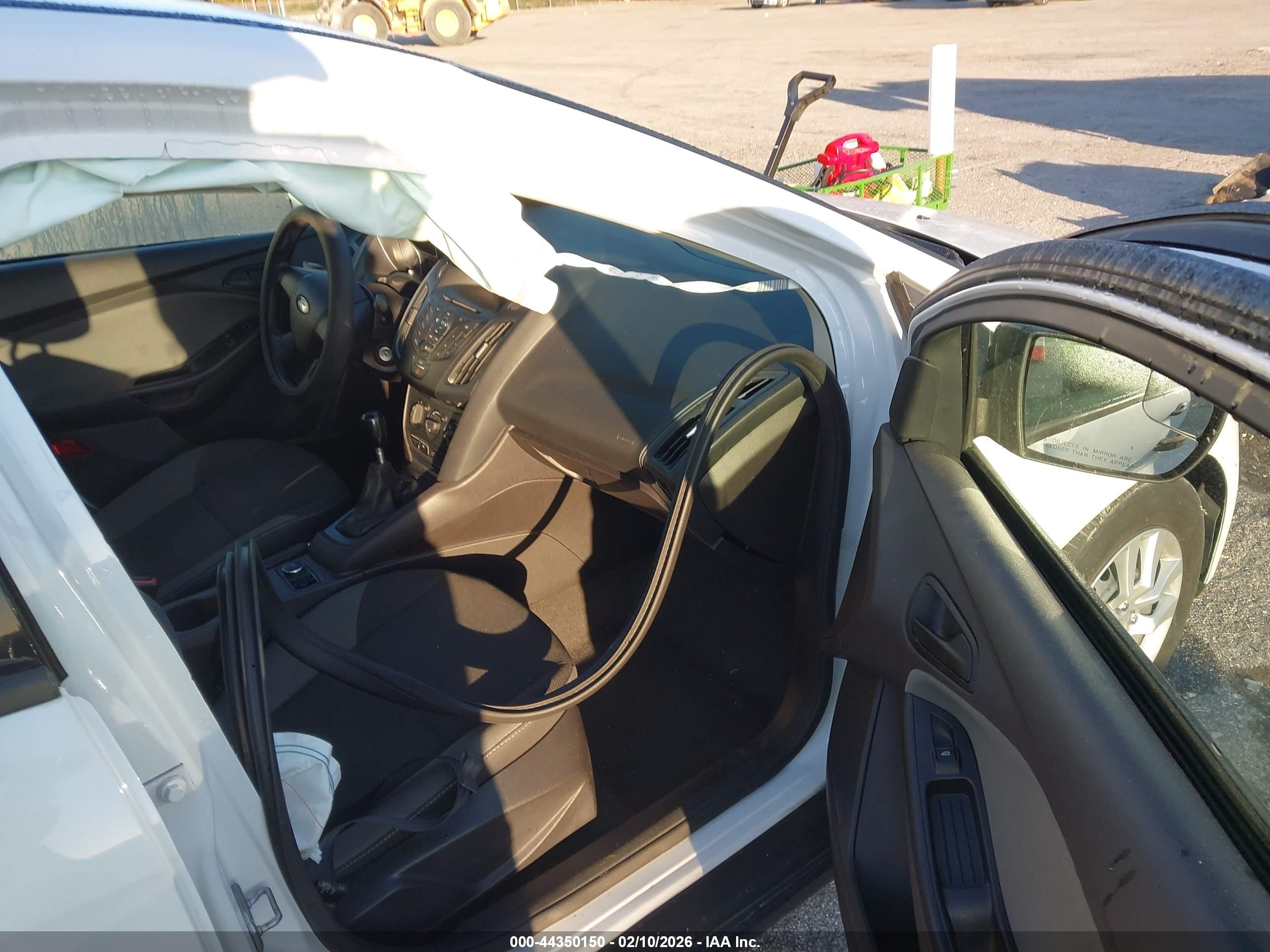 FORD FOCUS image 5