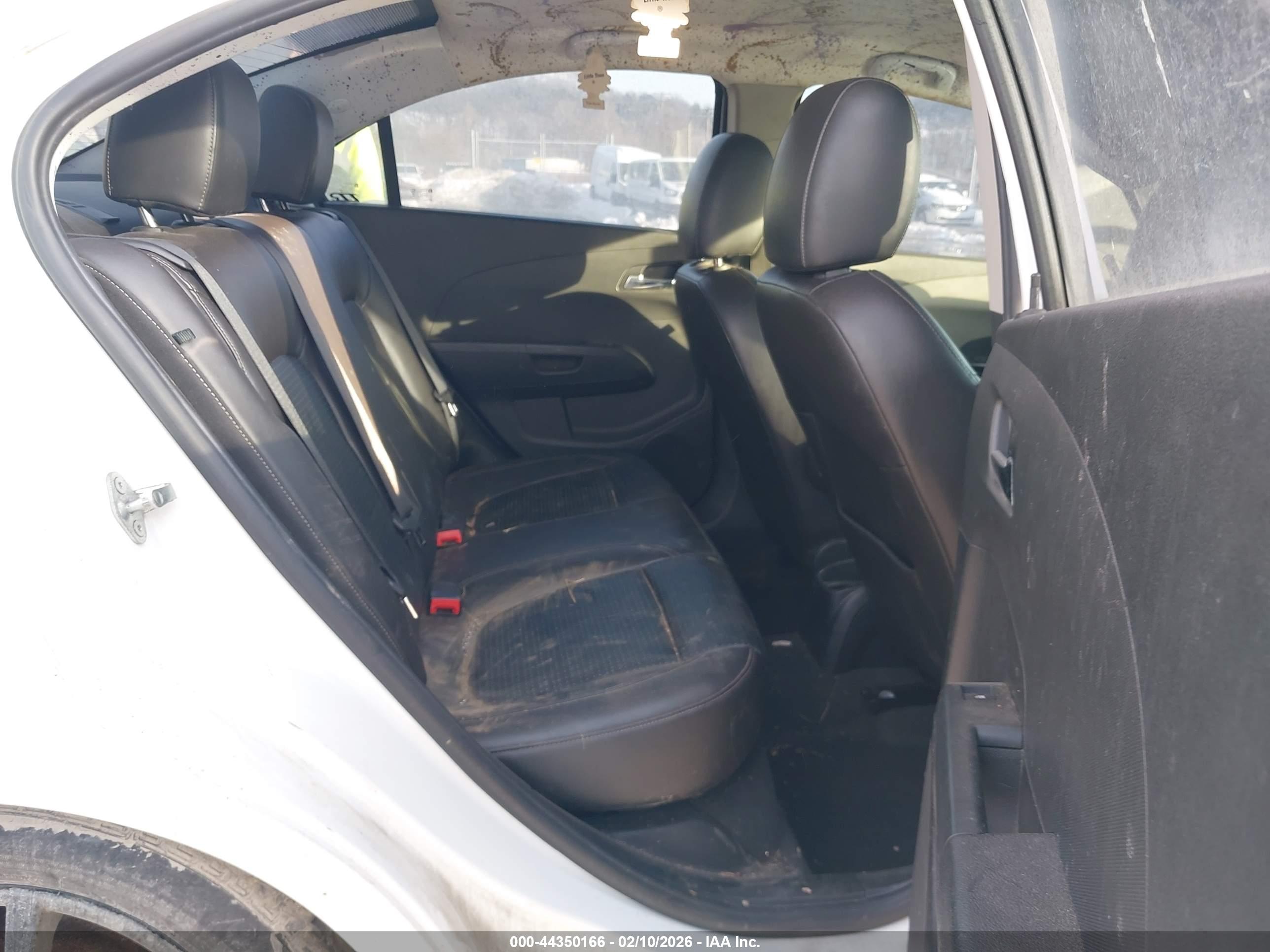 CHEVROLET SONIC image 8