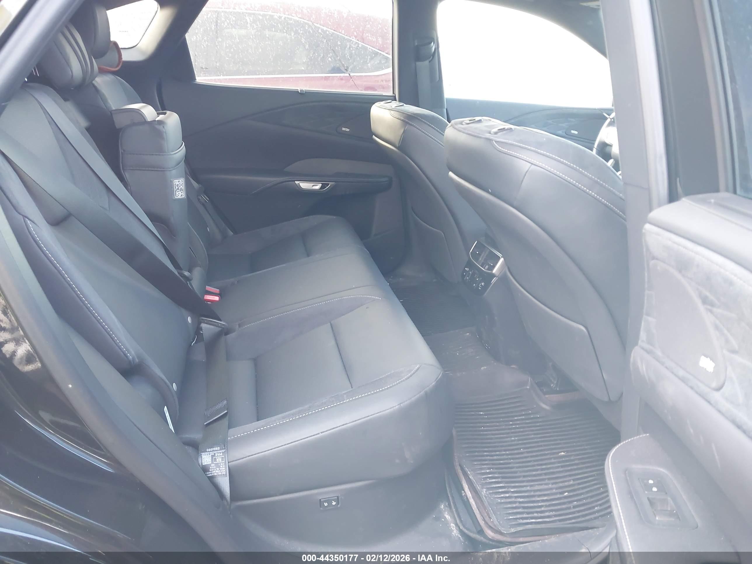 LEXUS RX image 8