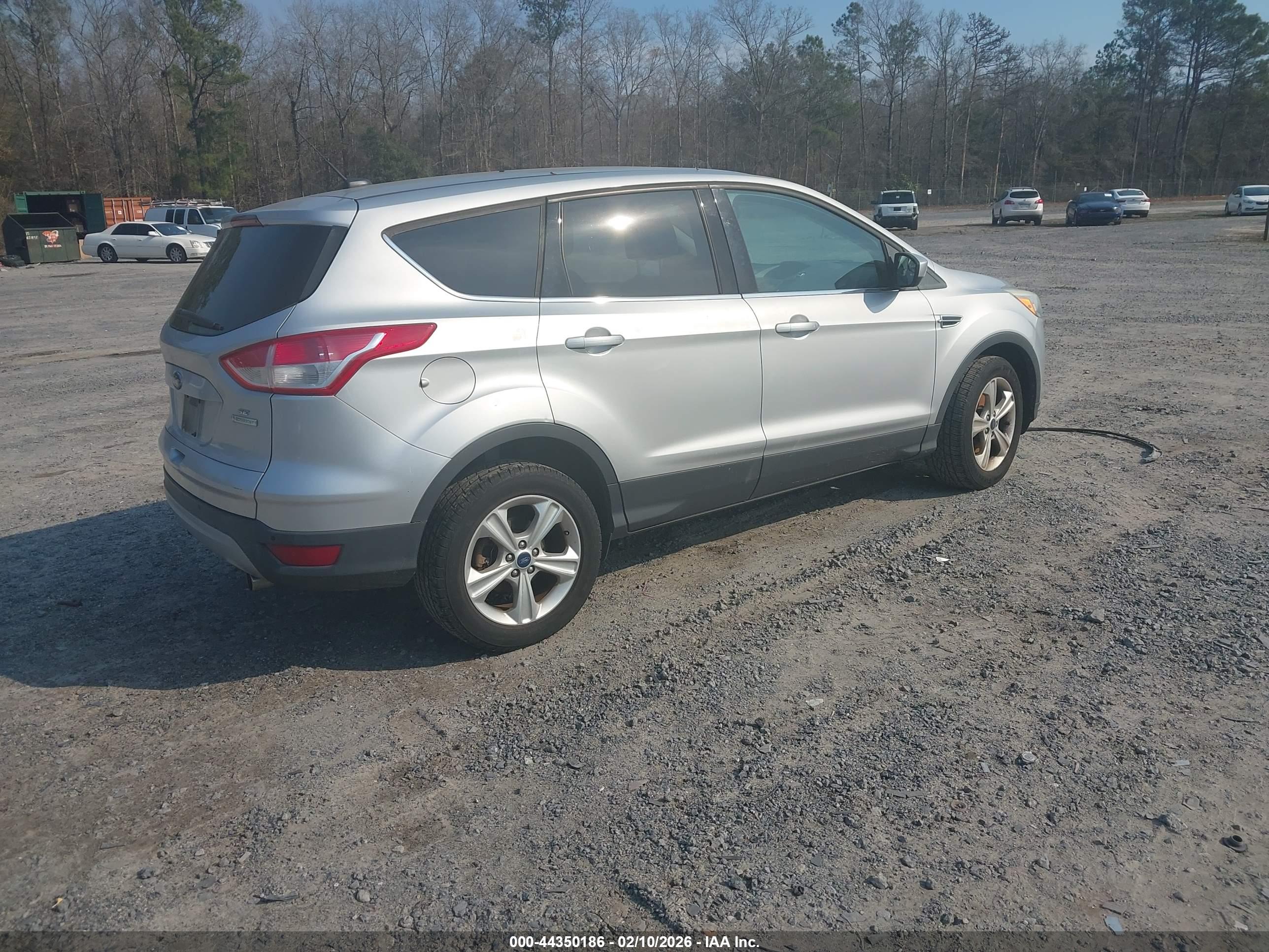 FORD ESCAPE image 4