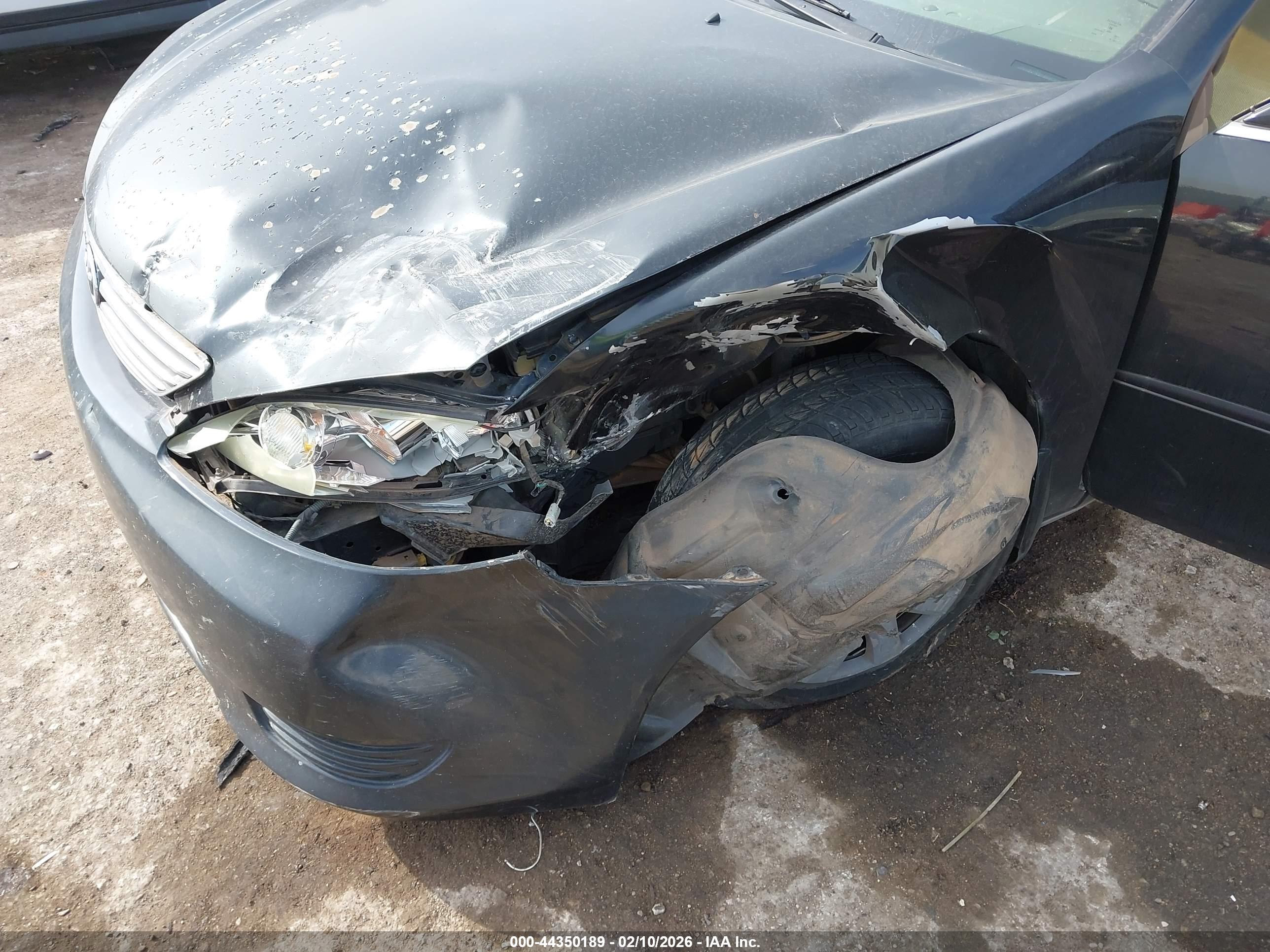TOYOTA CAMRY image 6
