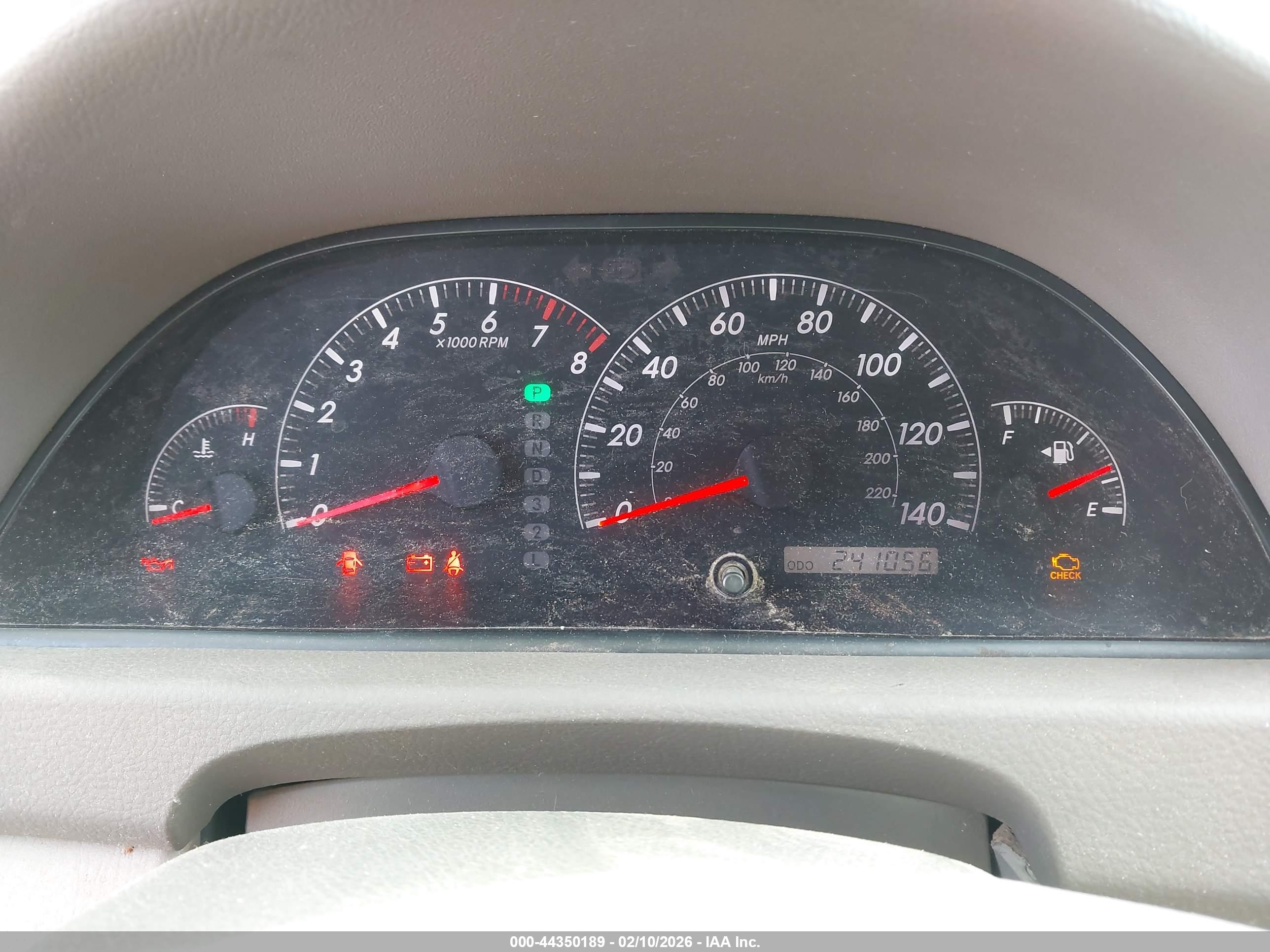 TOYOTA CAMRY image 7