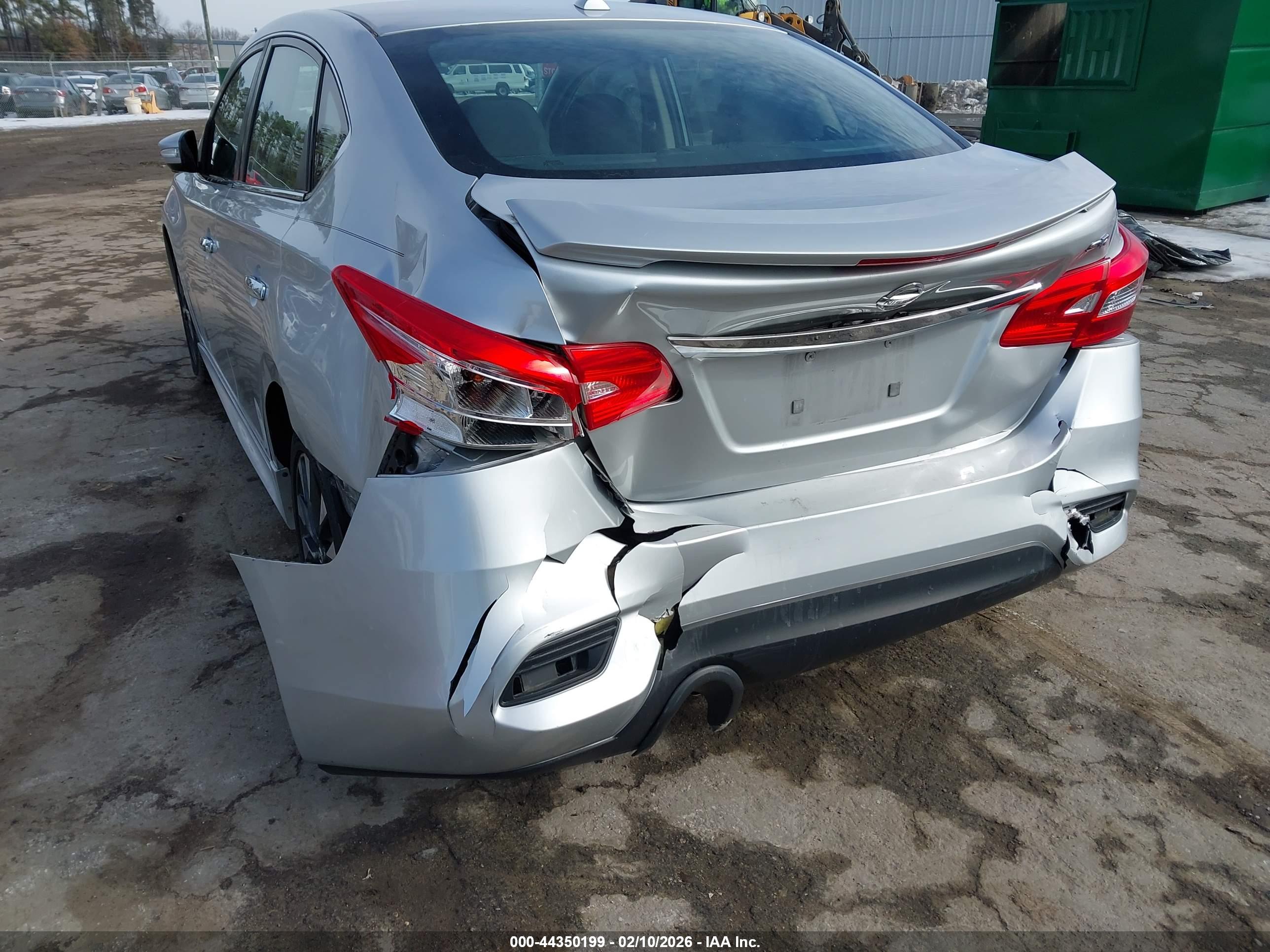 NISSAN SENTRA image 6