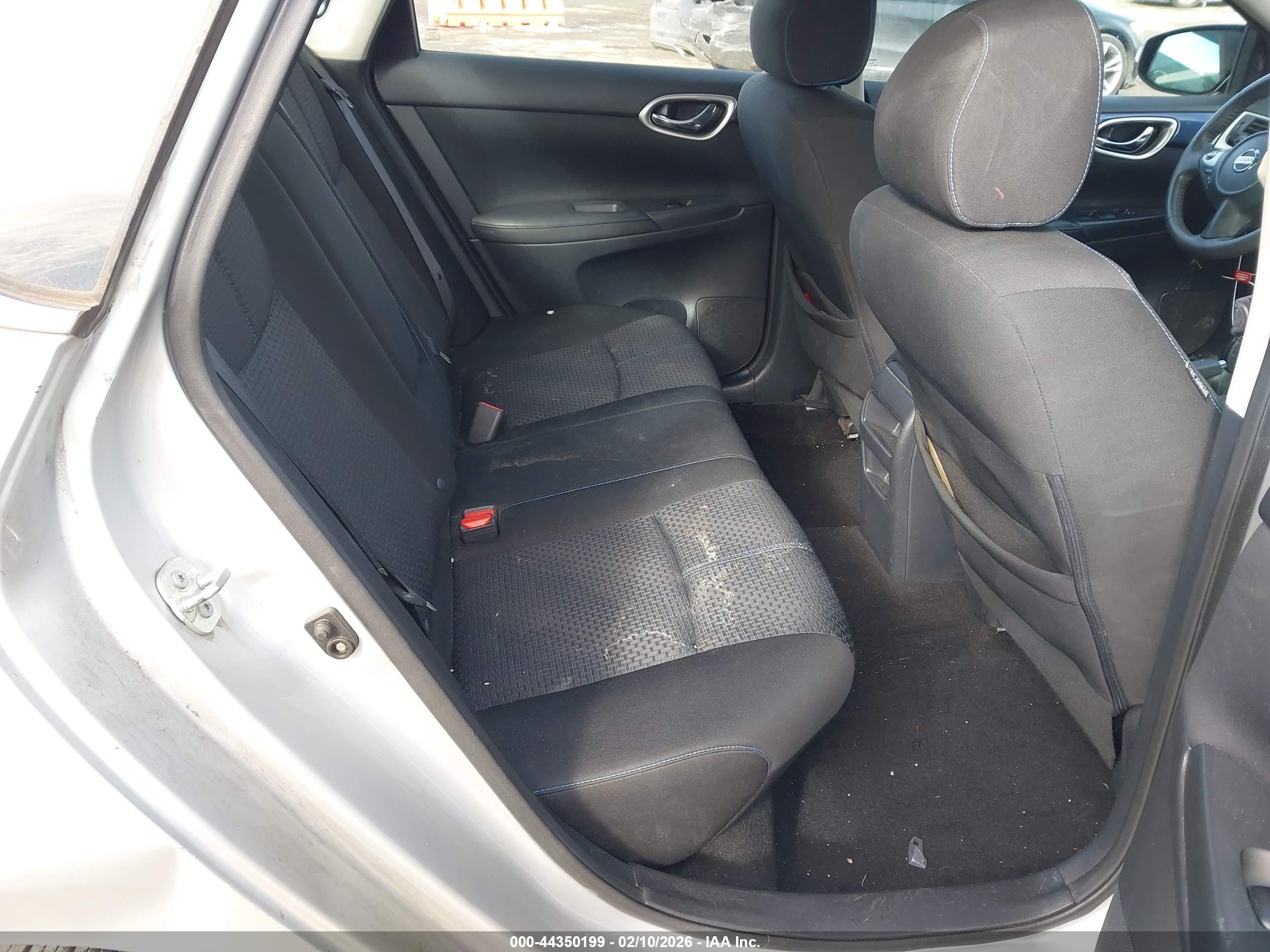 NISSAN SENTRA image 8