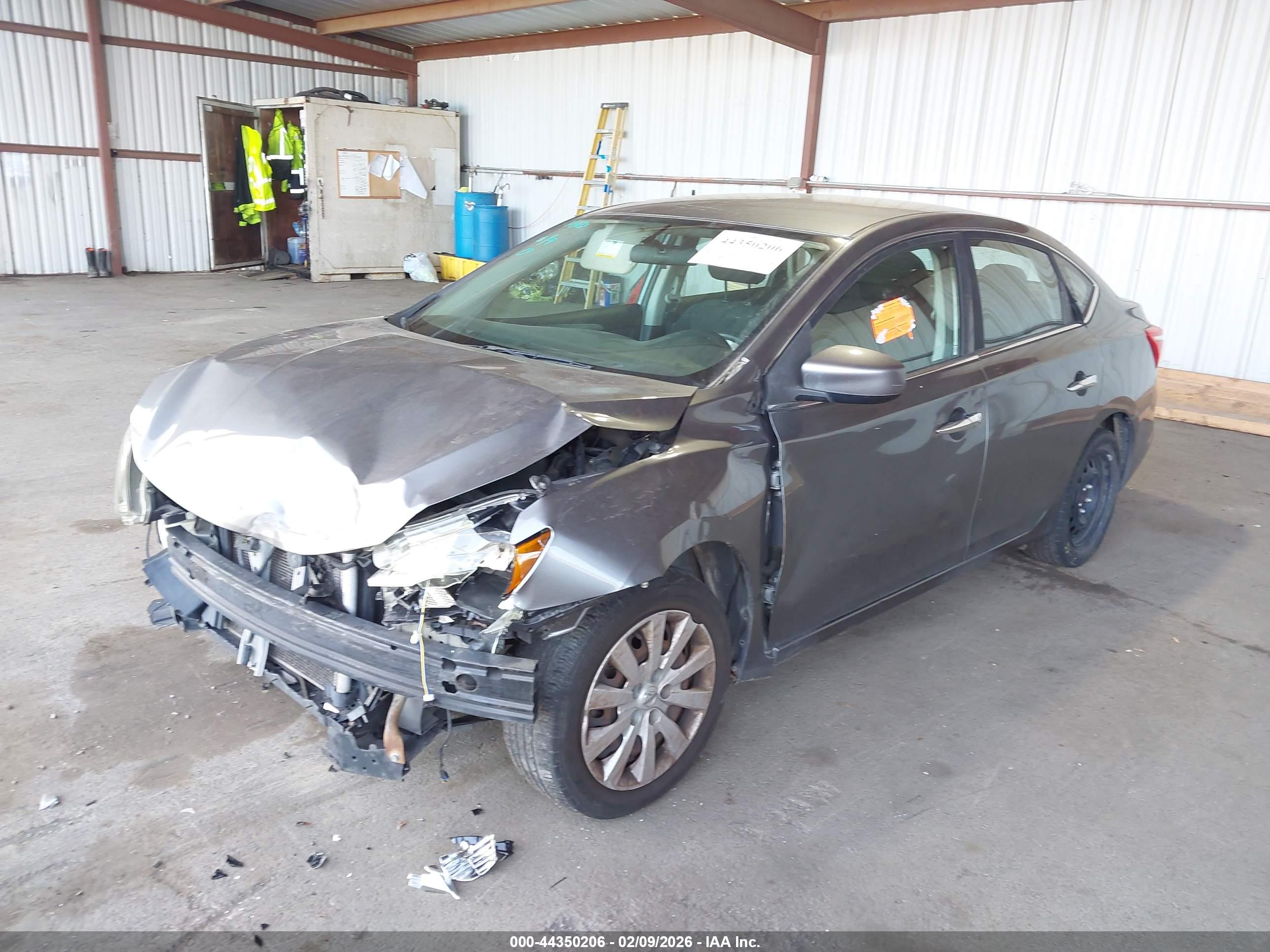 NISSAN SENTRA image 2