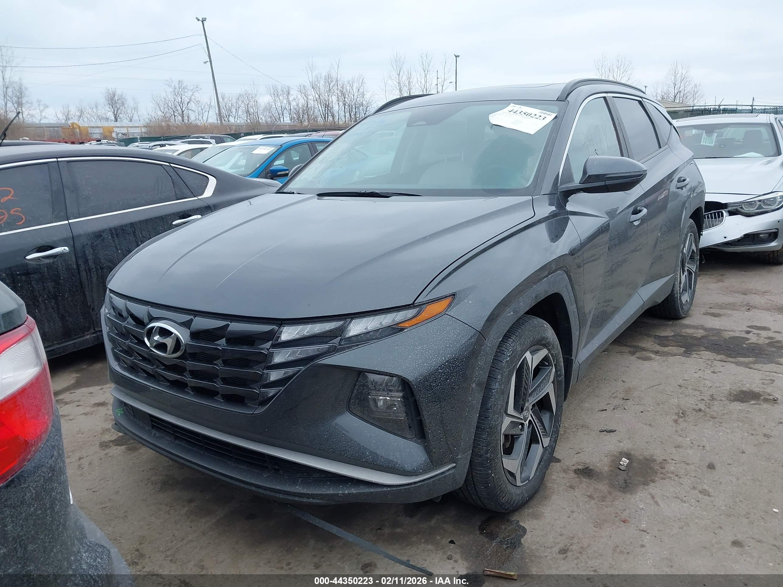 HYUNDAI TUCSON image 2
