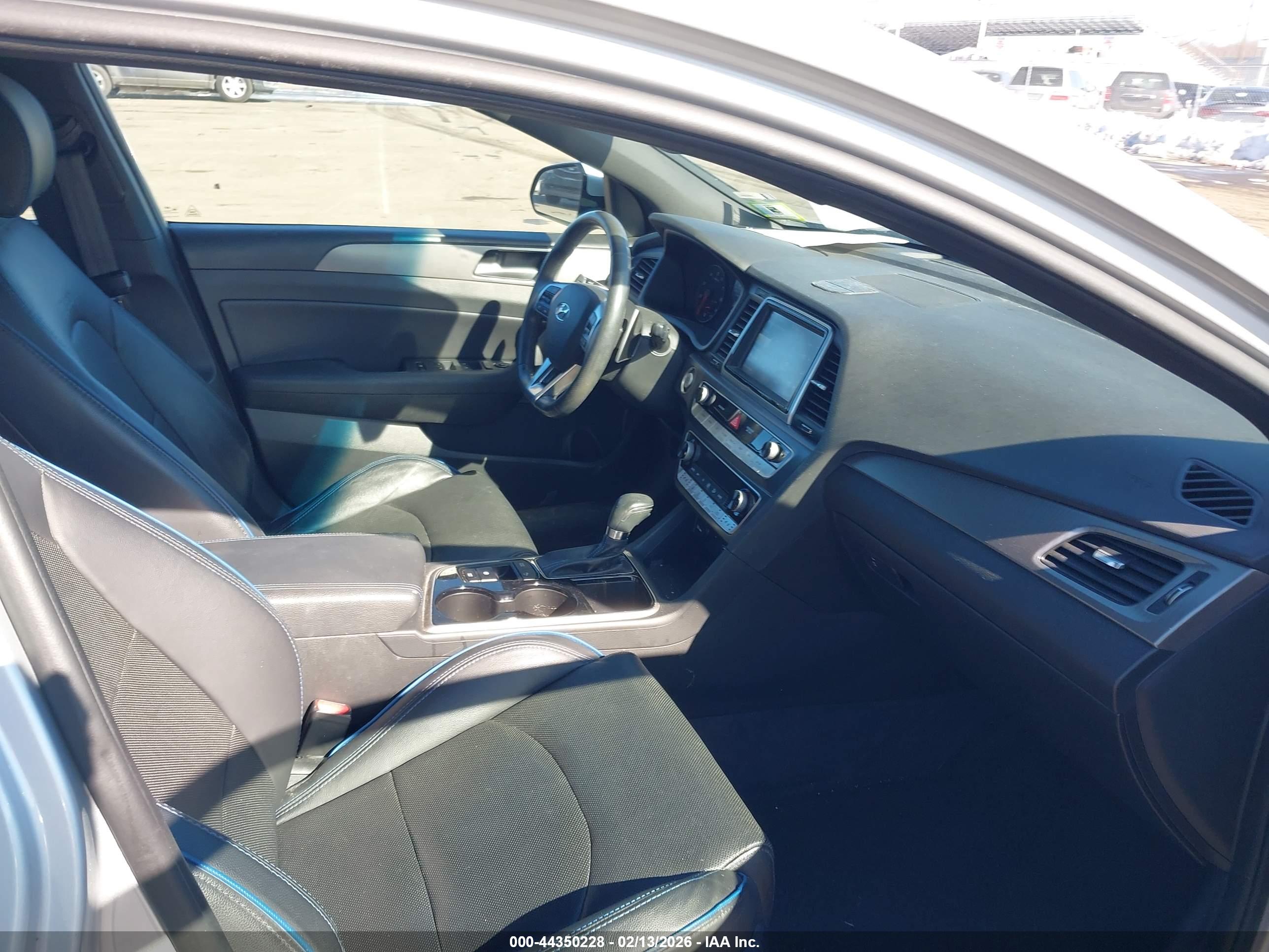 HYUNDAI SONATA image 5
