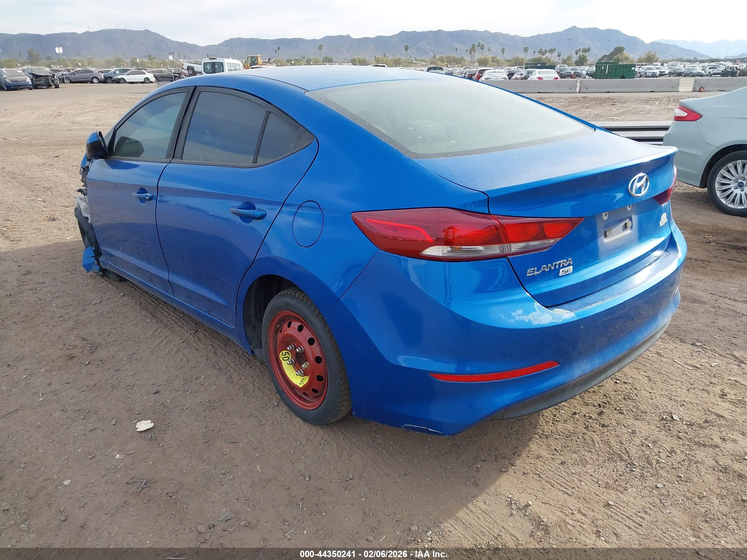 HYUNDAI ELANTRA image 3
