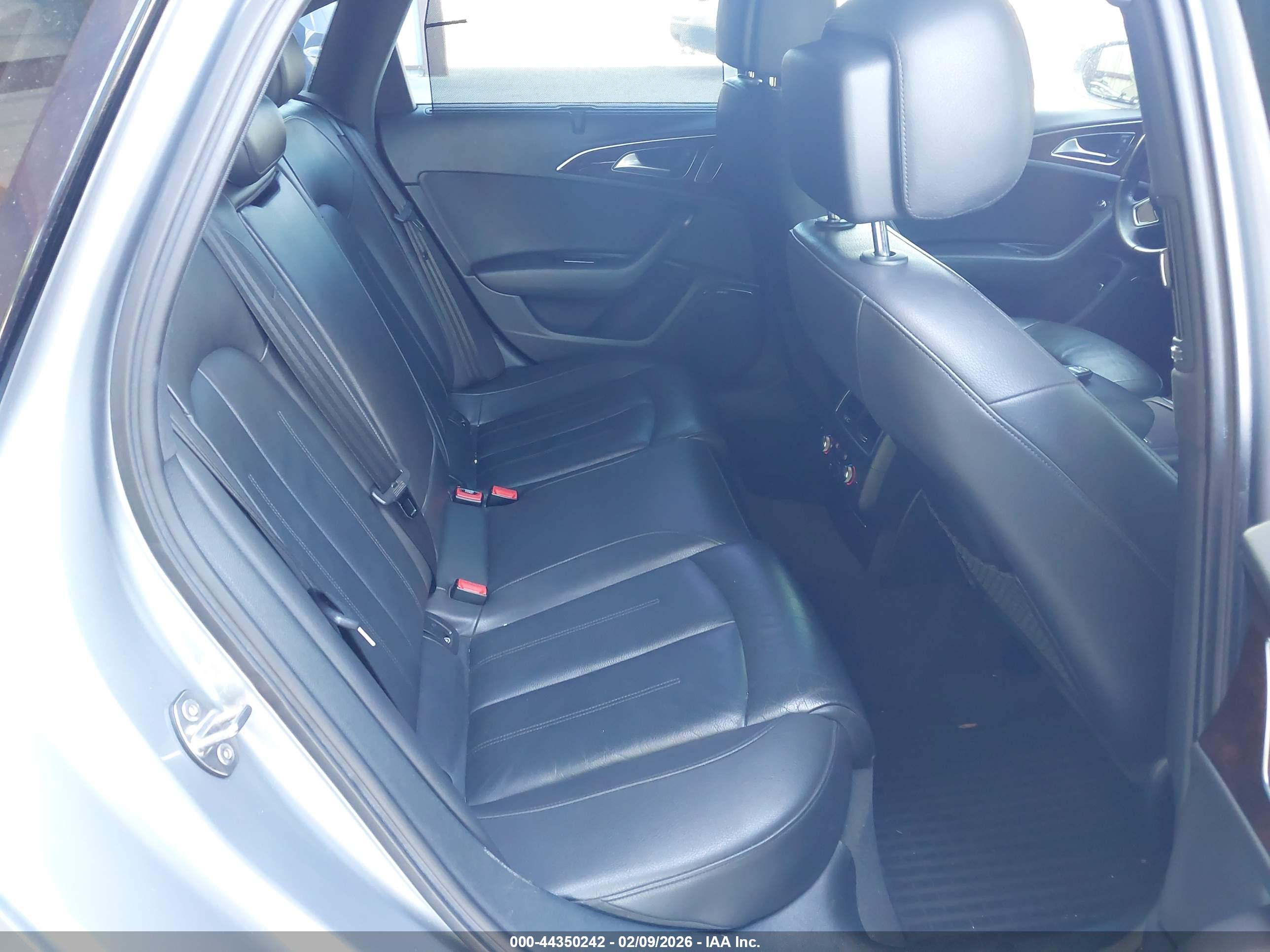 AUDI A6 image 8