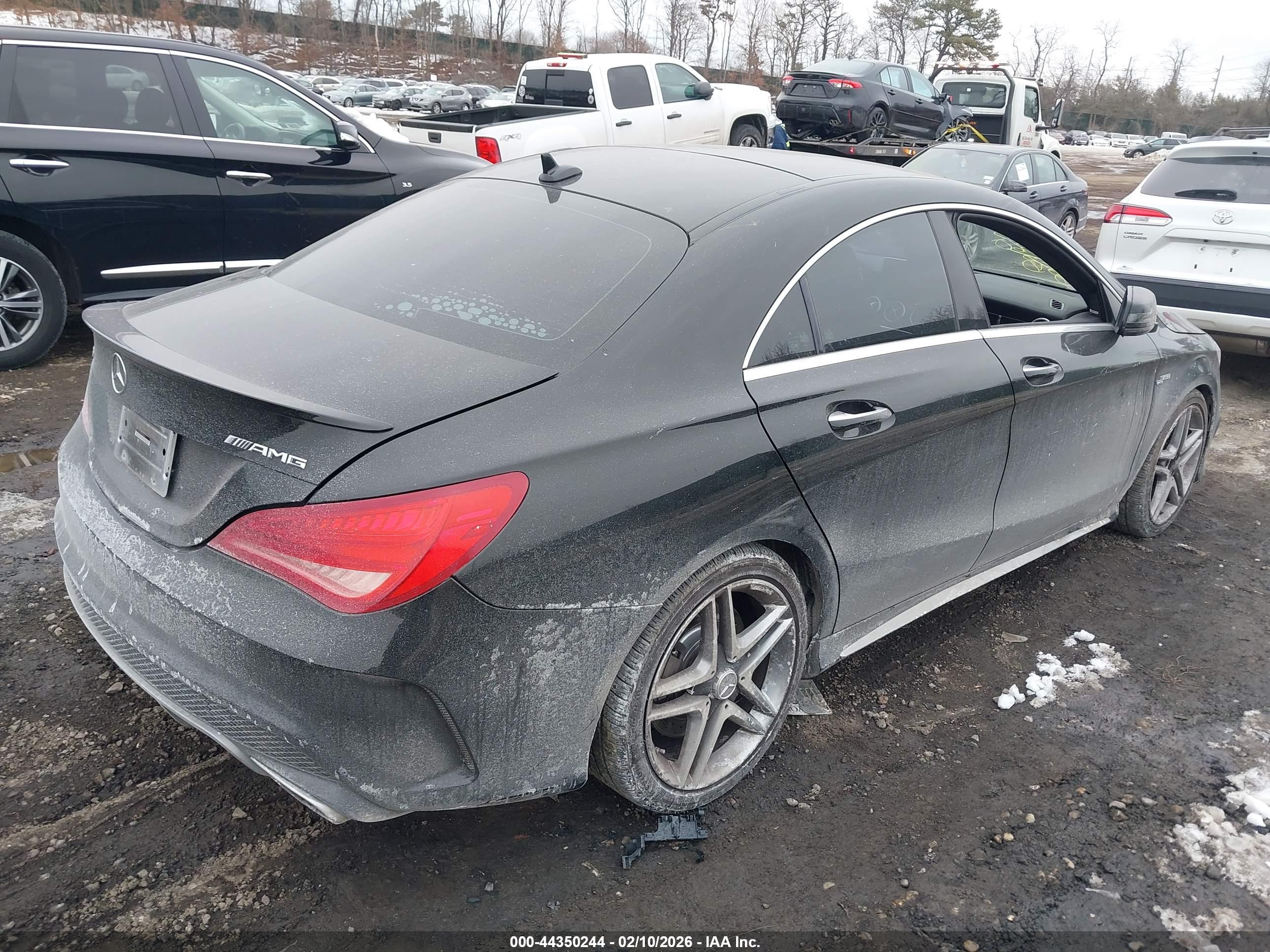 MERCEDES-BENZ CLA image 4