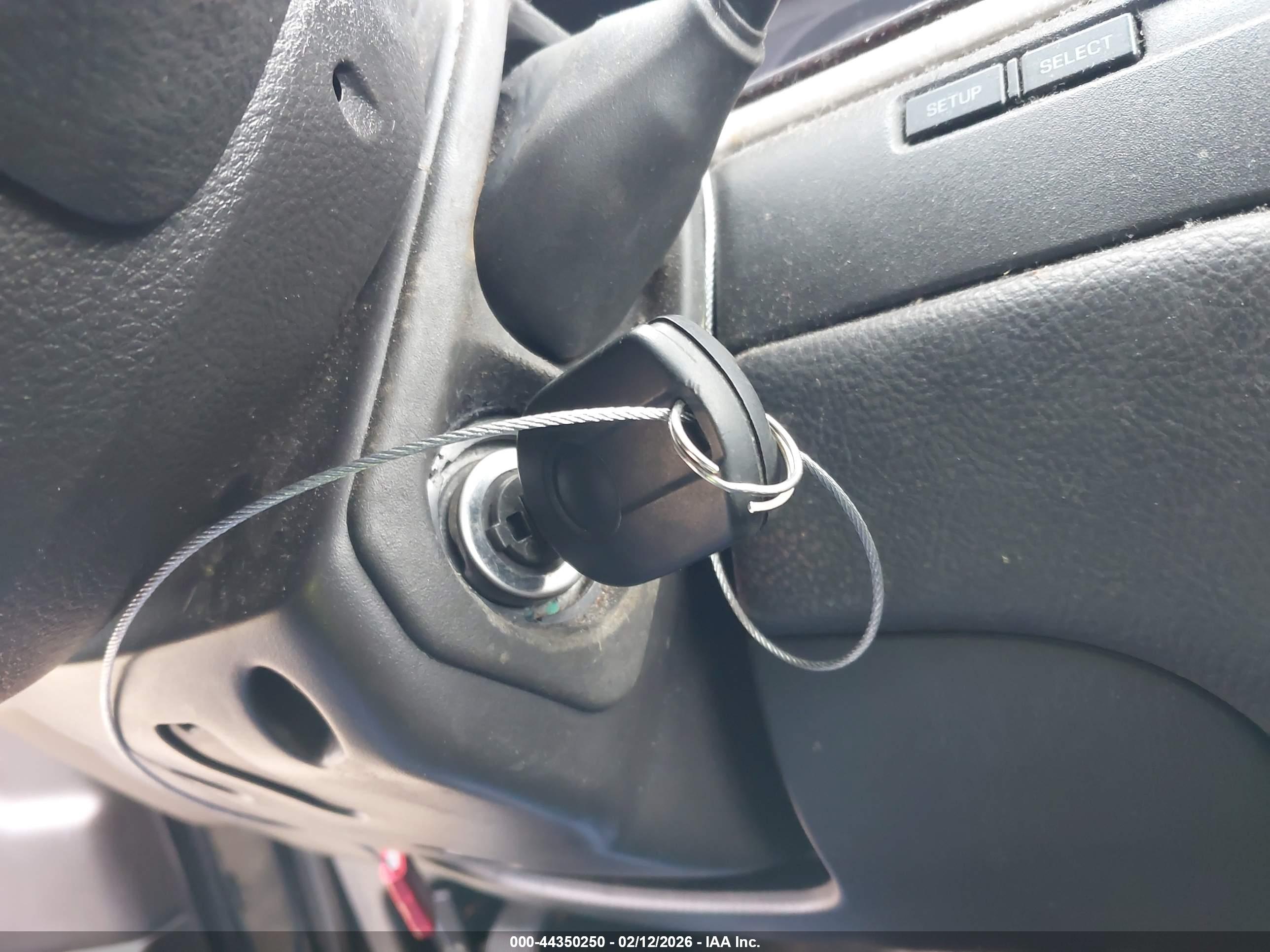 LINCOLN TOWN image 11