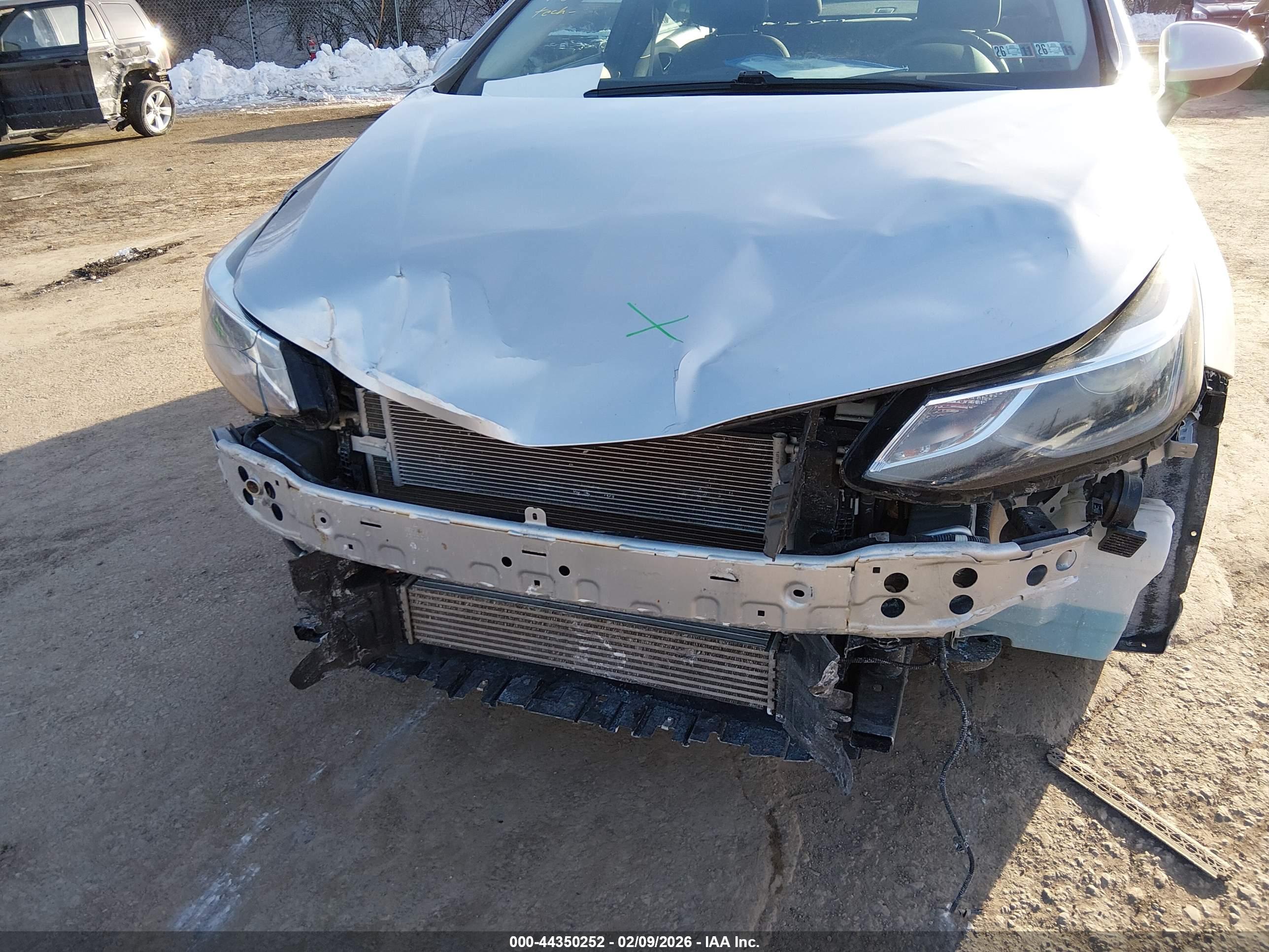 CHEVROLET CRUZE image 6