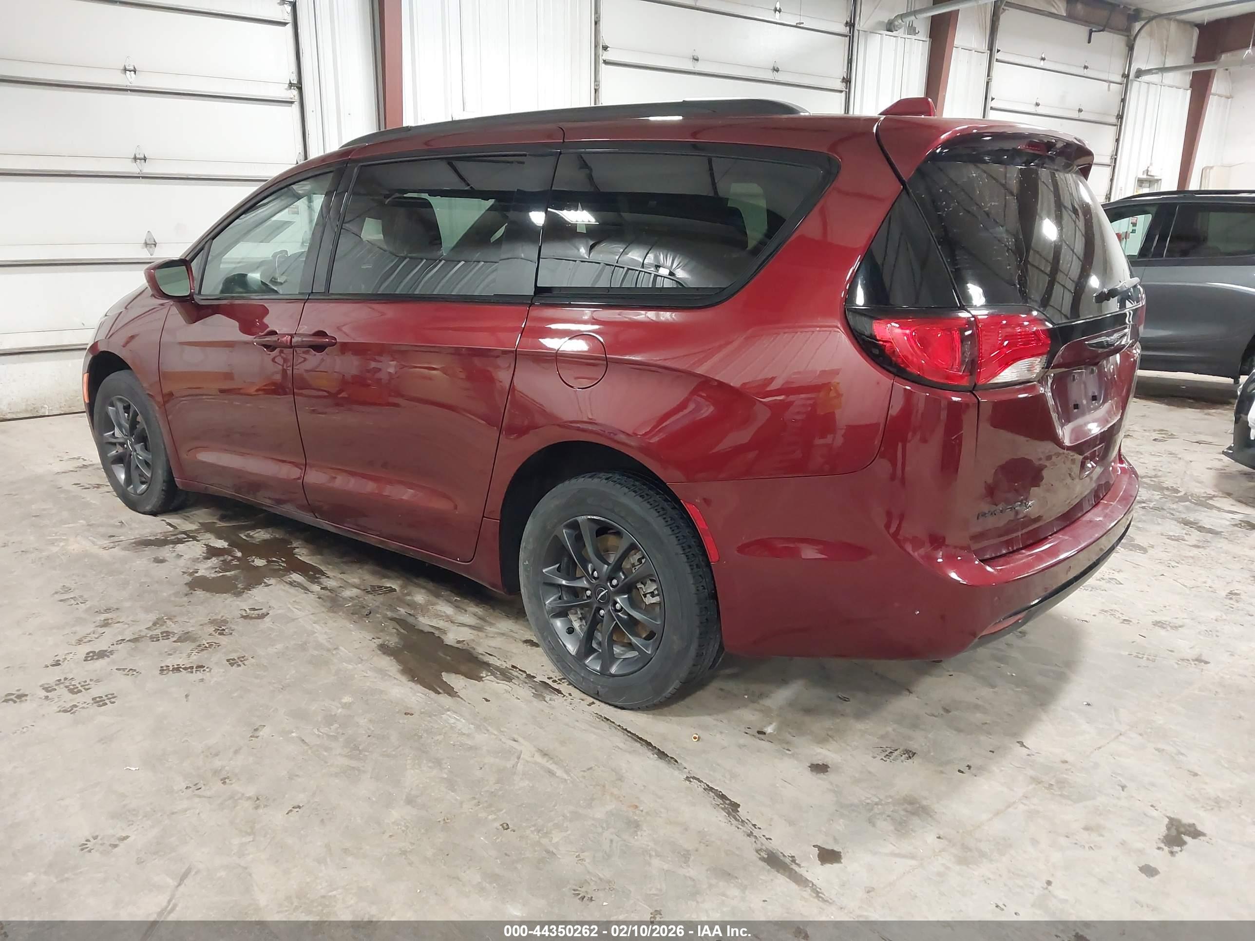 CHRYSLER PACIFICA image 3