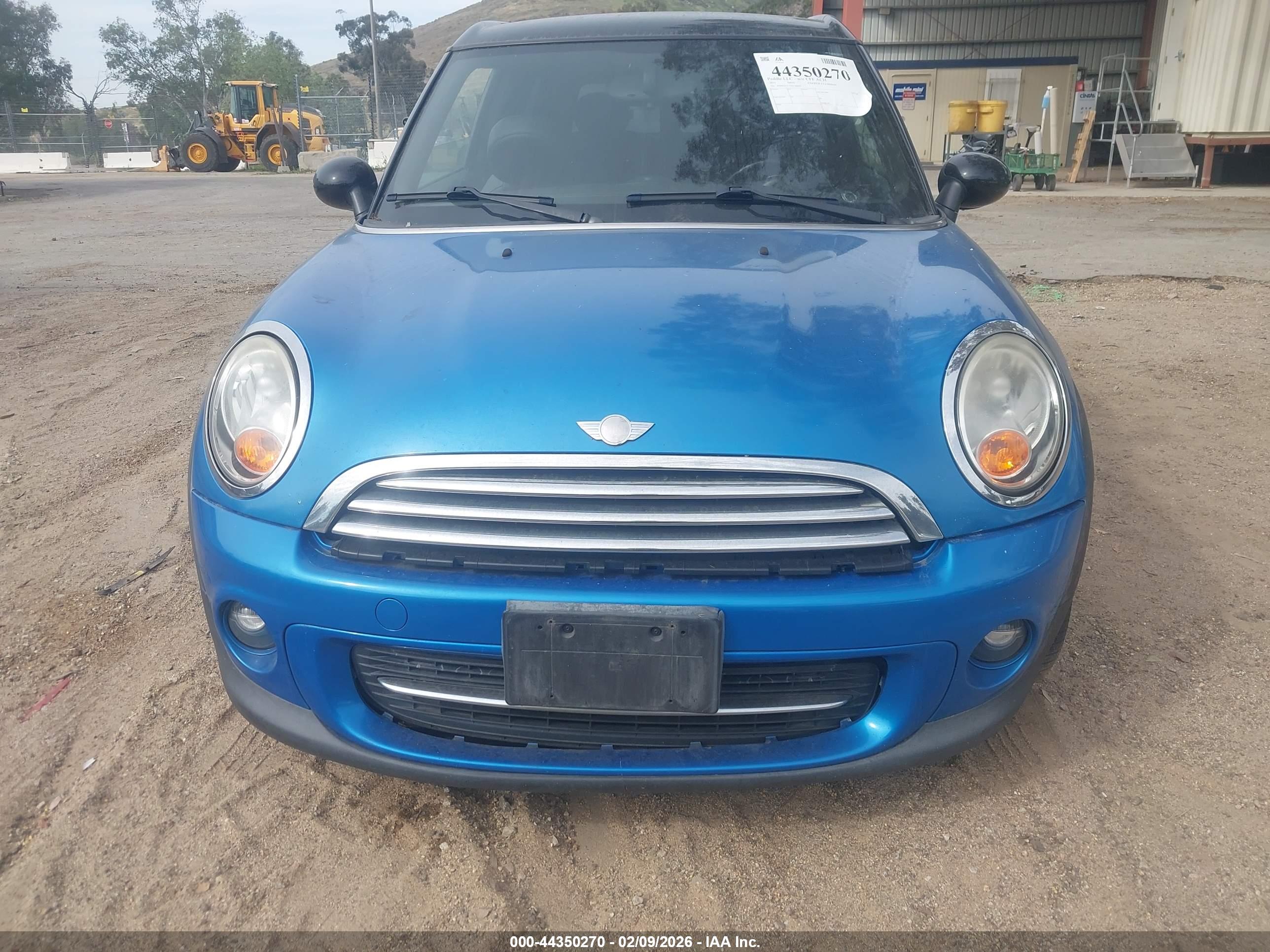 MINI COOPER image 6