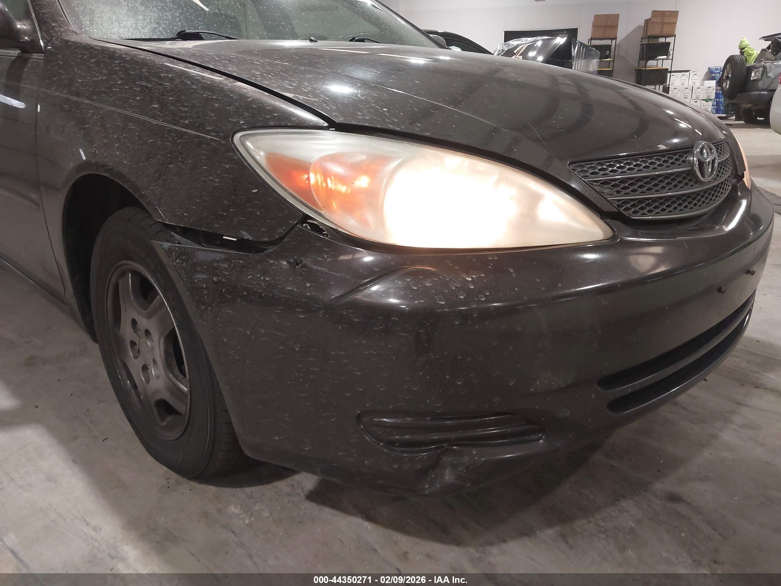 TOYOTA CAMRY image 6