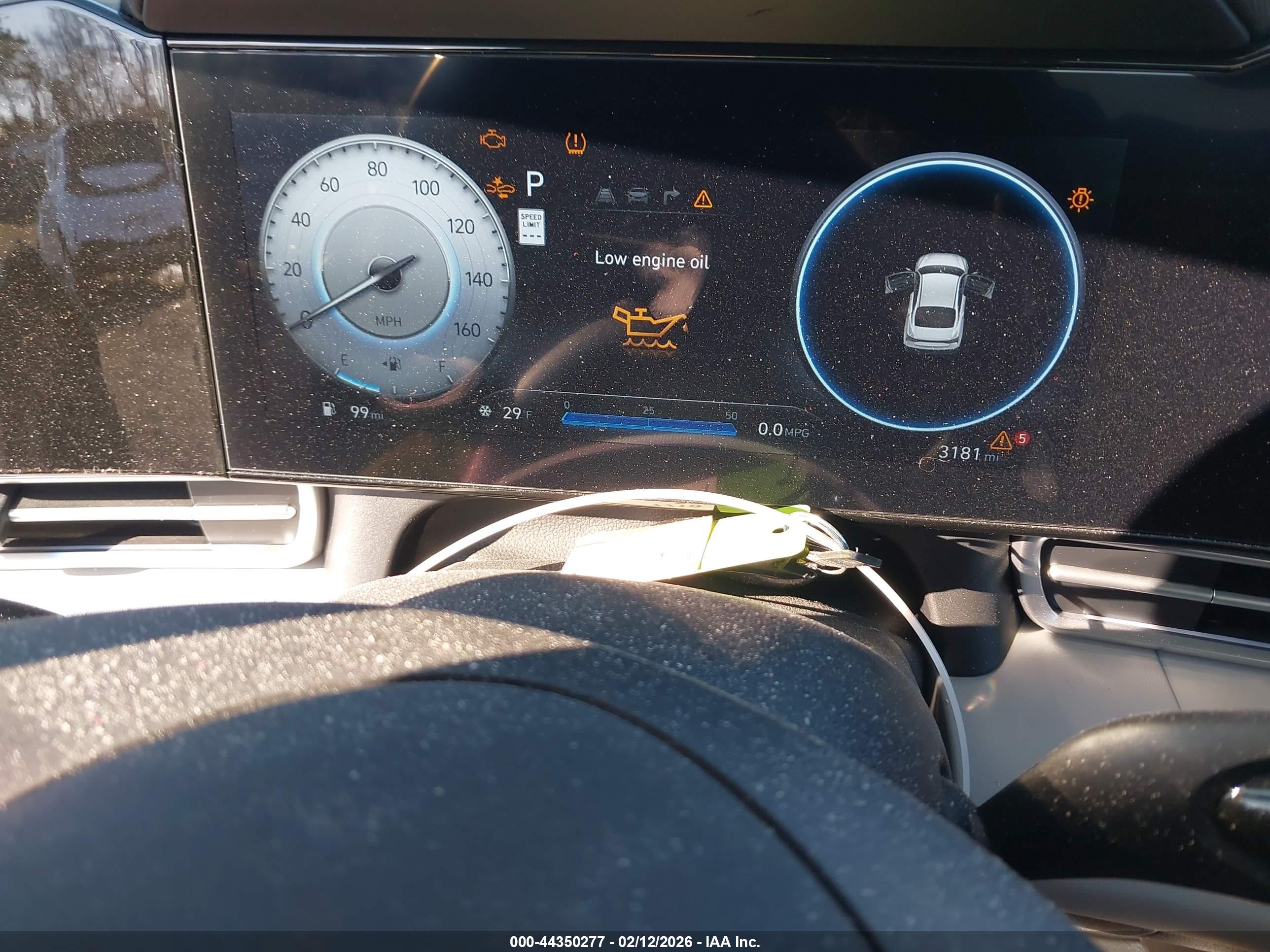 HYUNDAI ELANTRA image 11