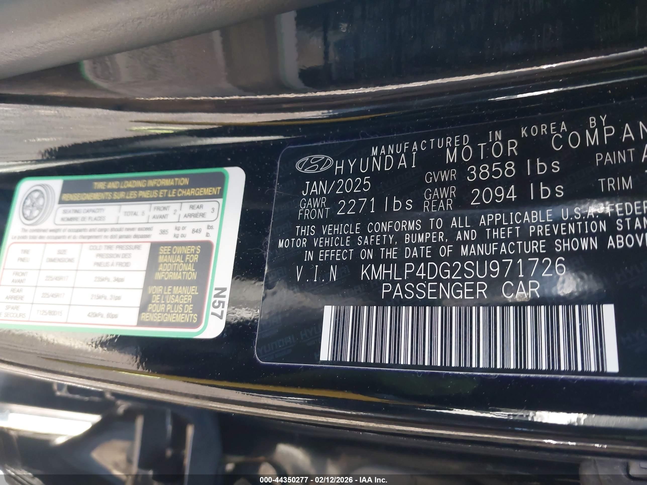 HYUNDAI ELANTRA image 9