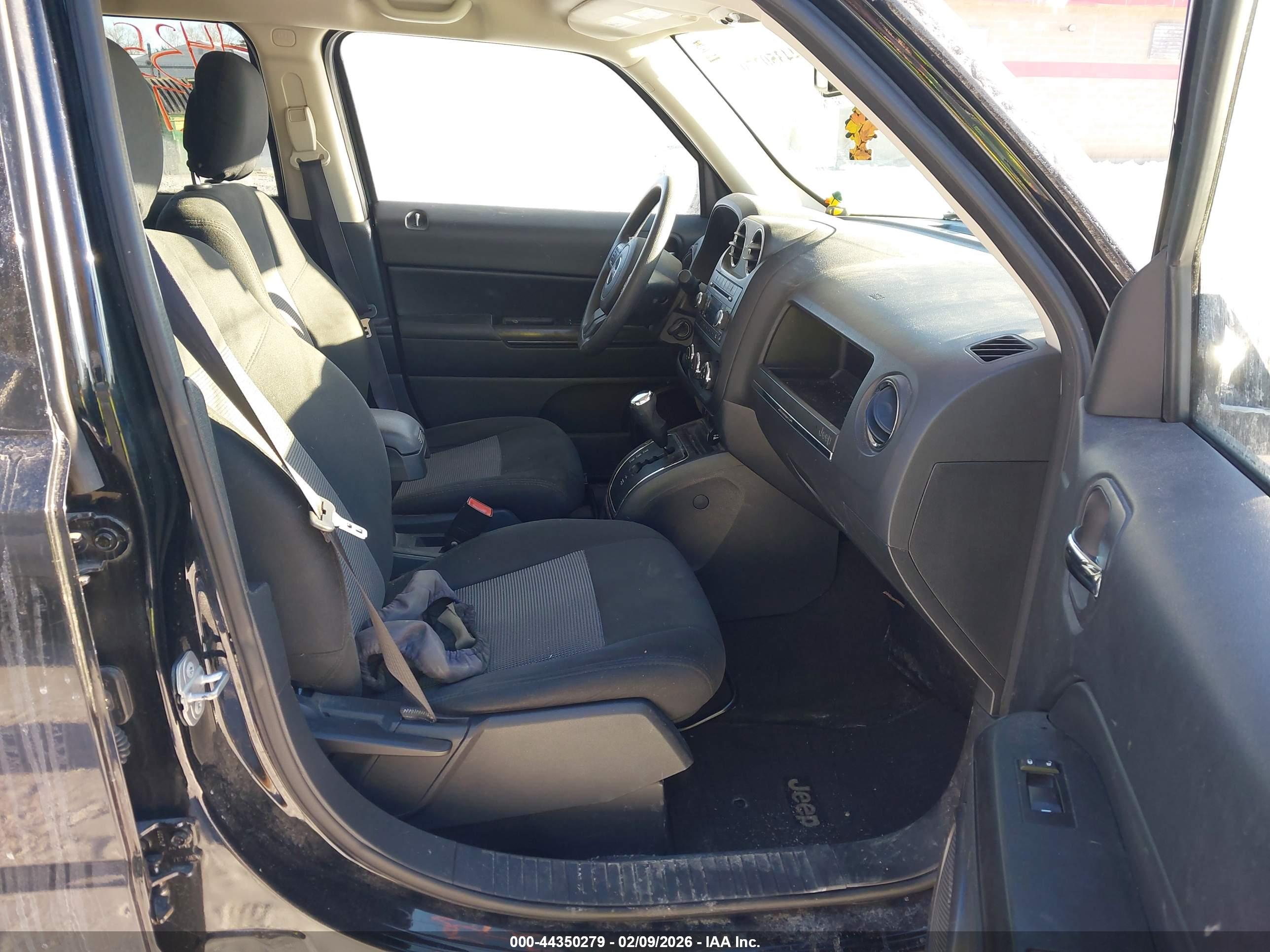 JEEP PATRIOT image 5