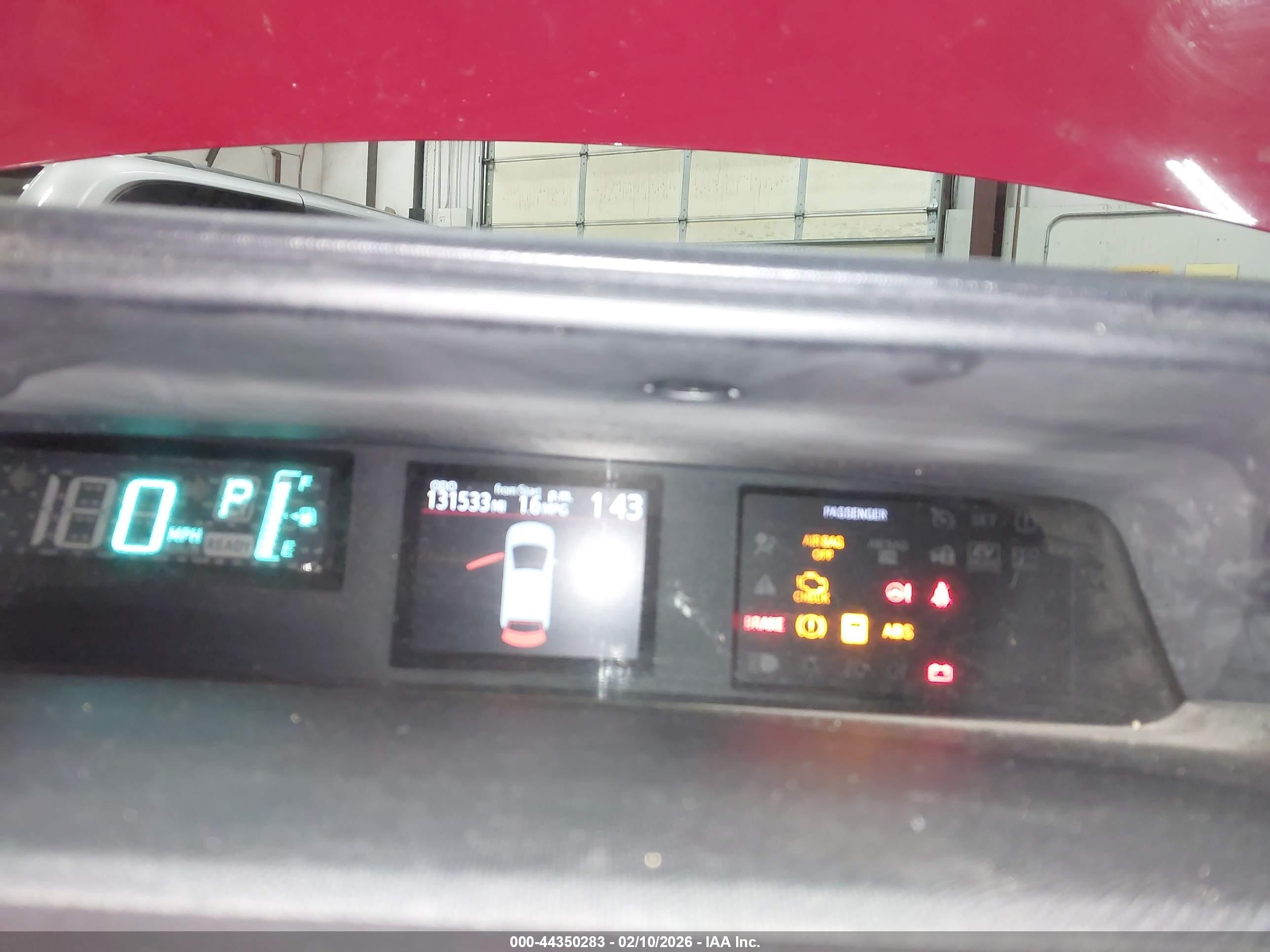 TOYOTA PRIUS image 7