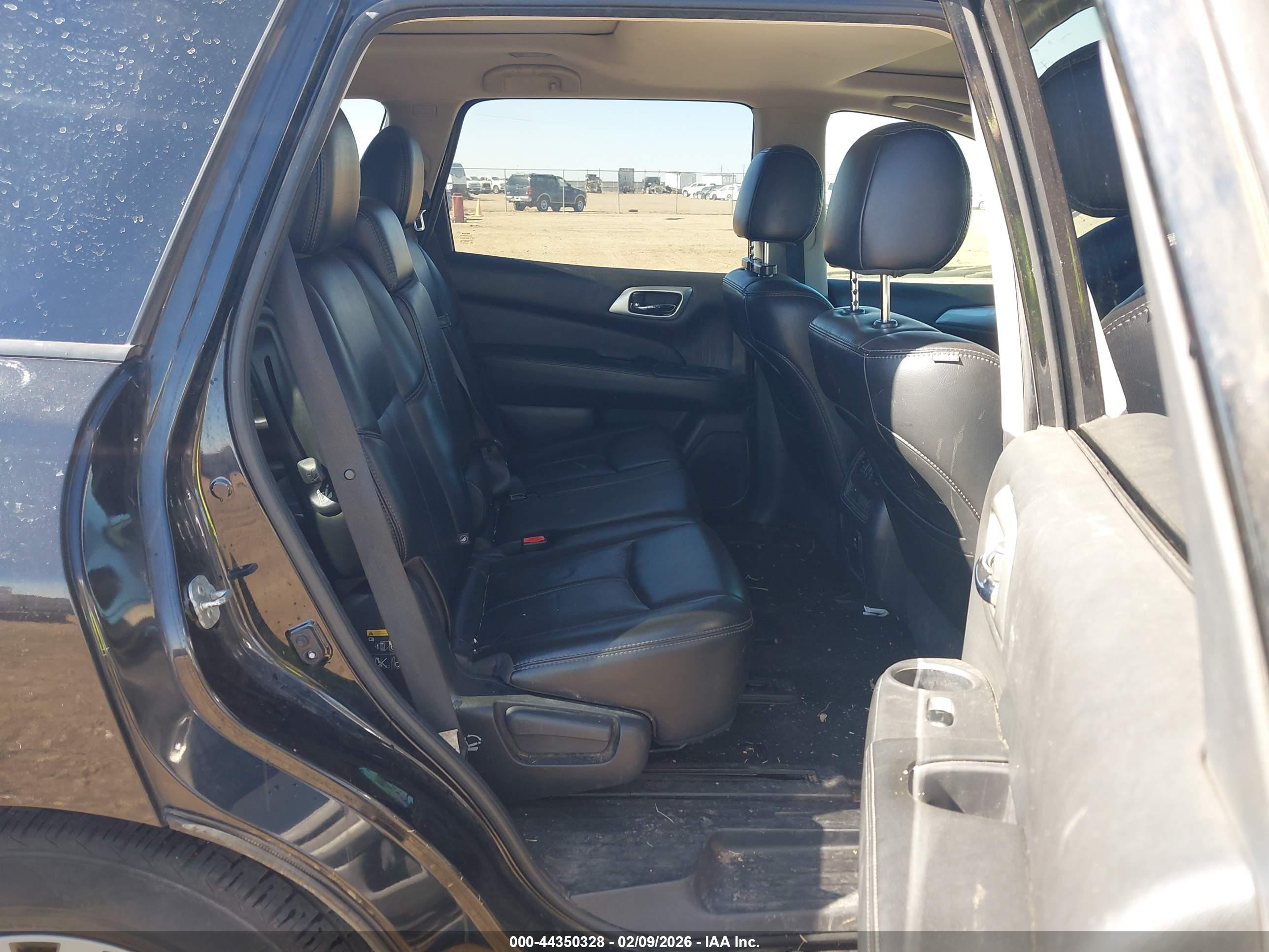 NISSAN PATHFINDER image 8