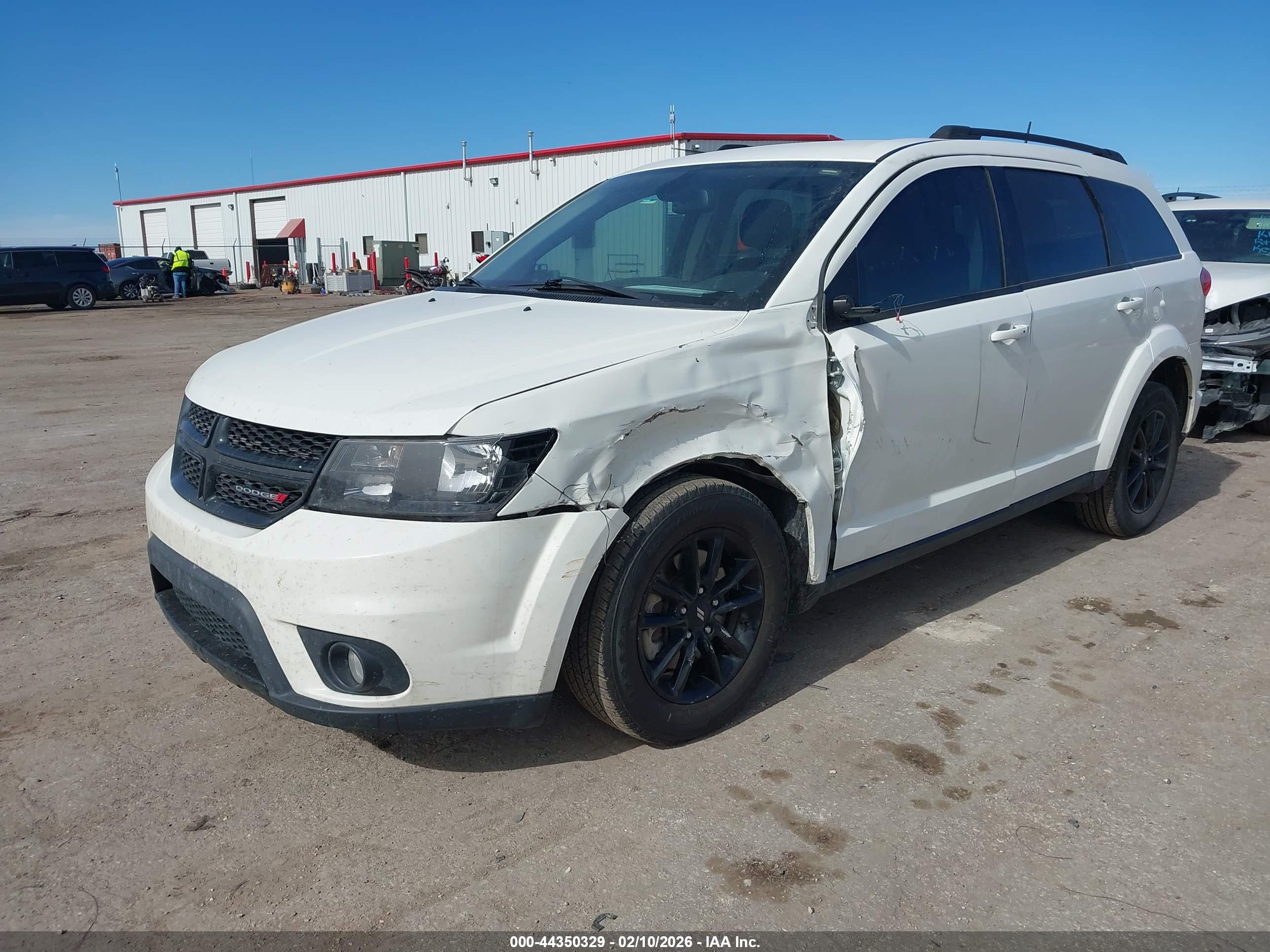 DODGE JOURNEY image 2