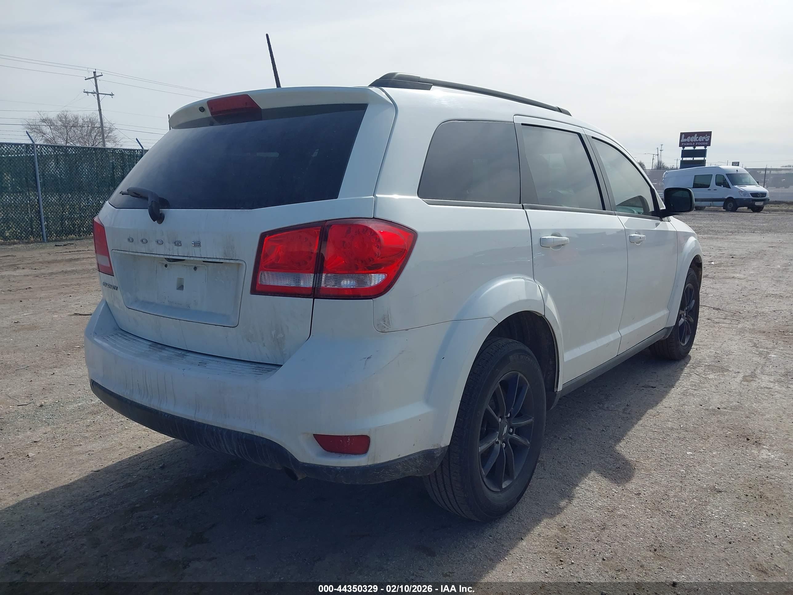 DODGE JOURNEY image 4
