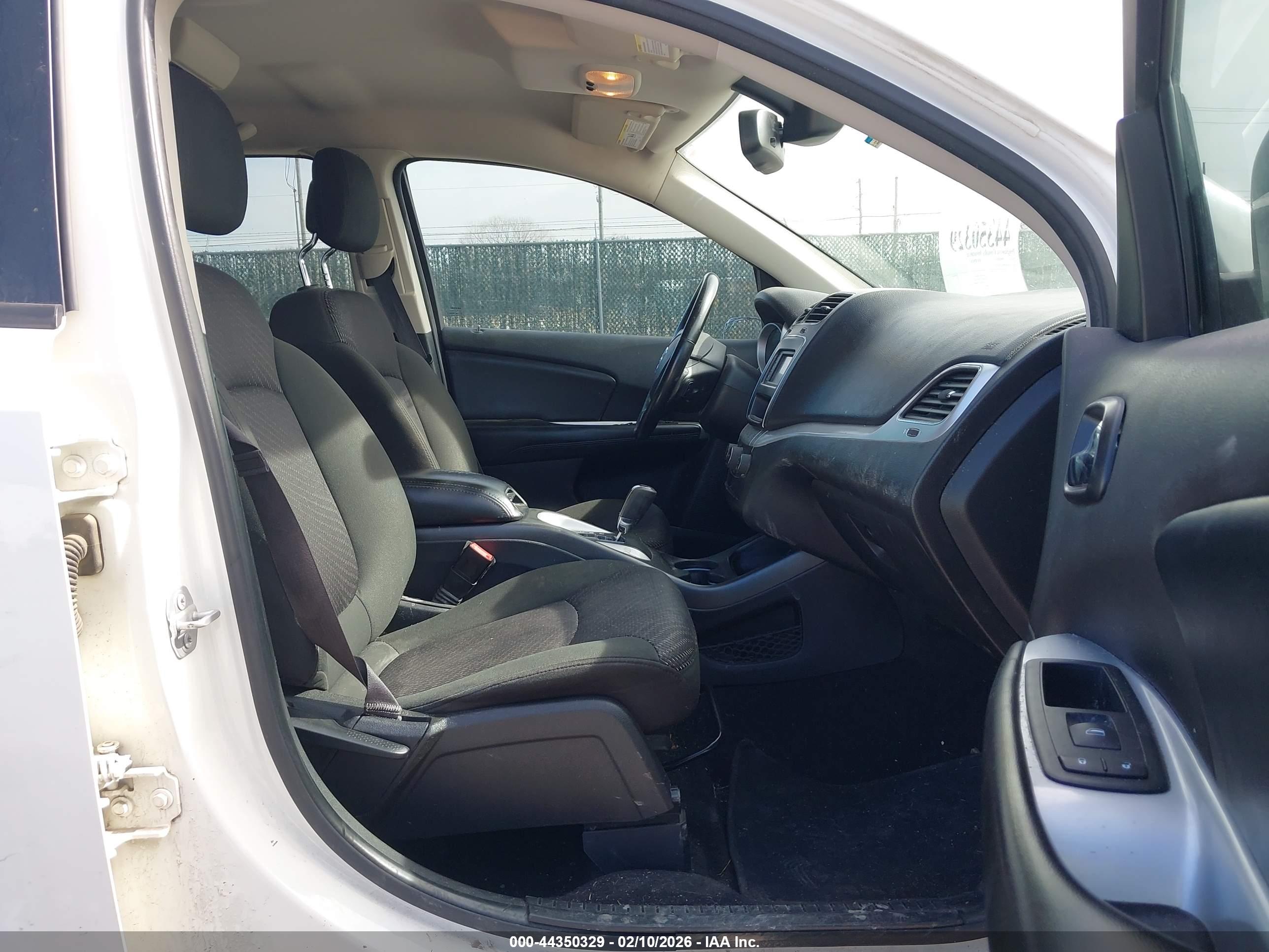 DODGE JOURNEY image 5