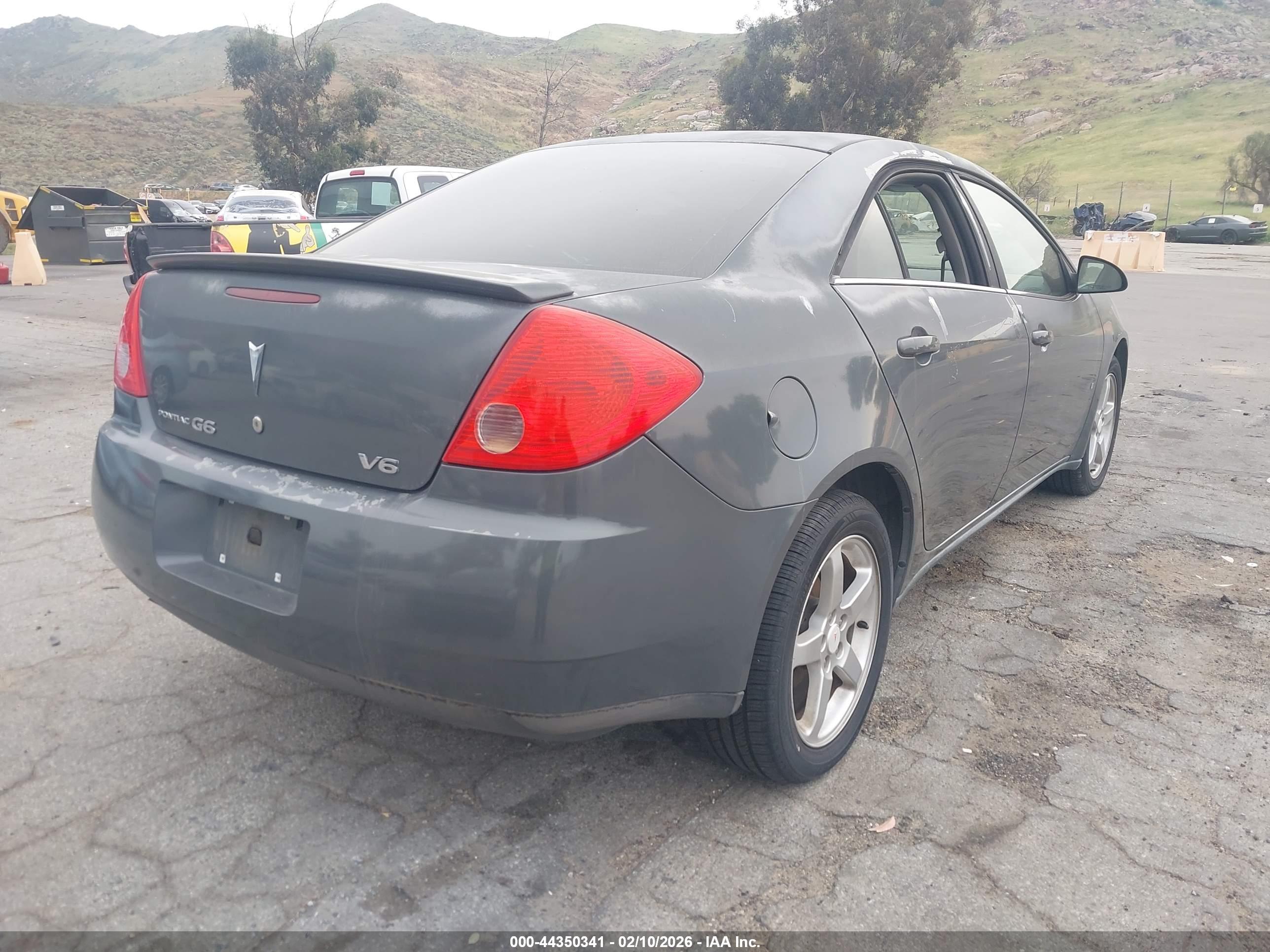 PONTIAC G6 image 4