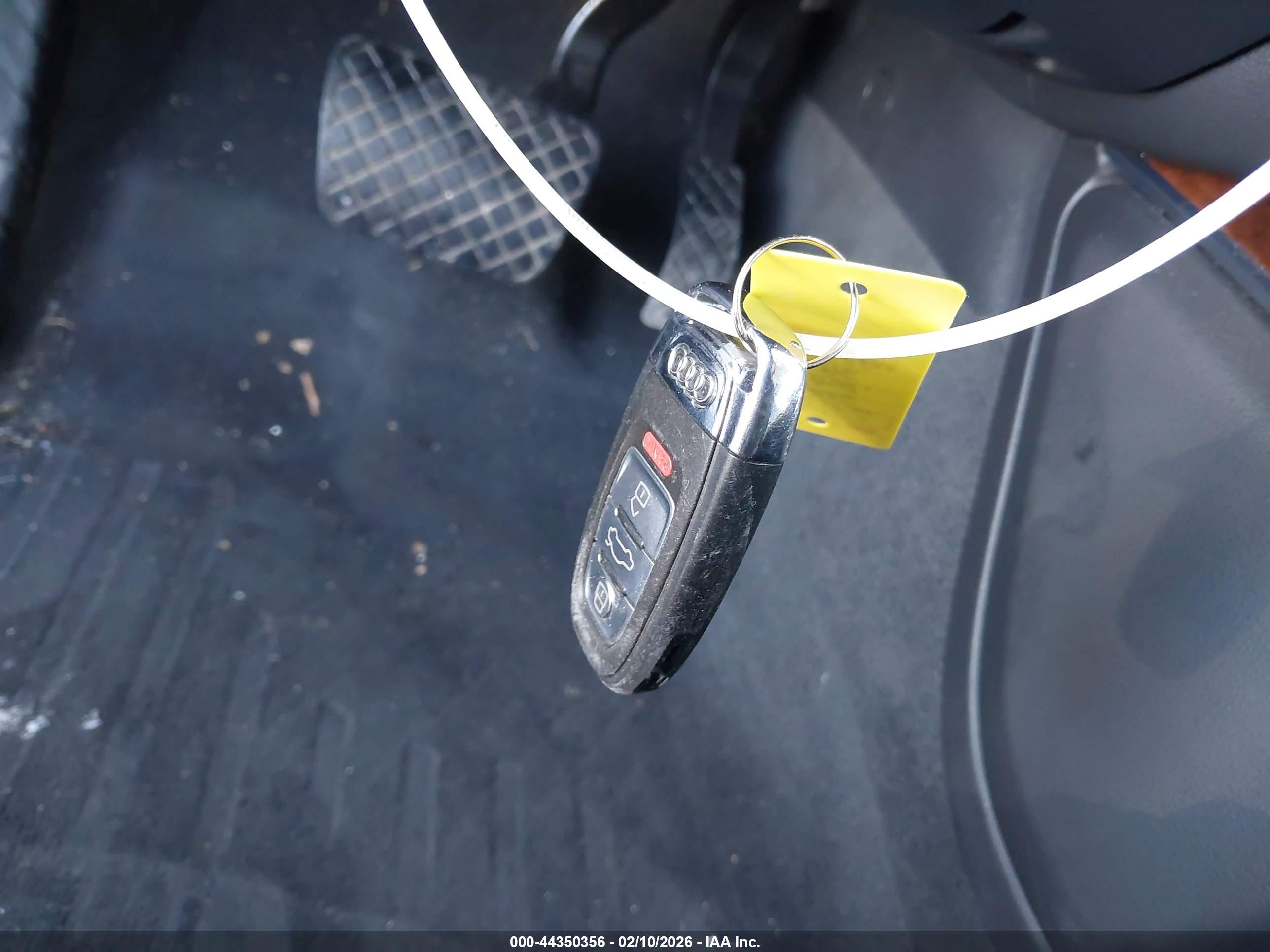 AUDI A6 image 11