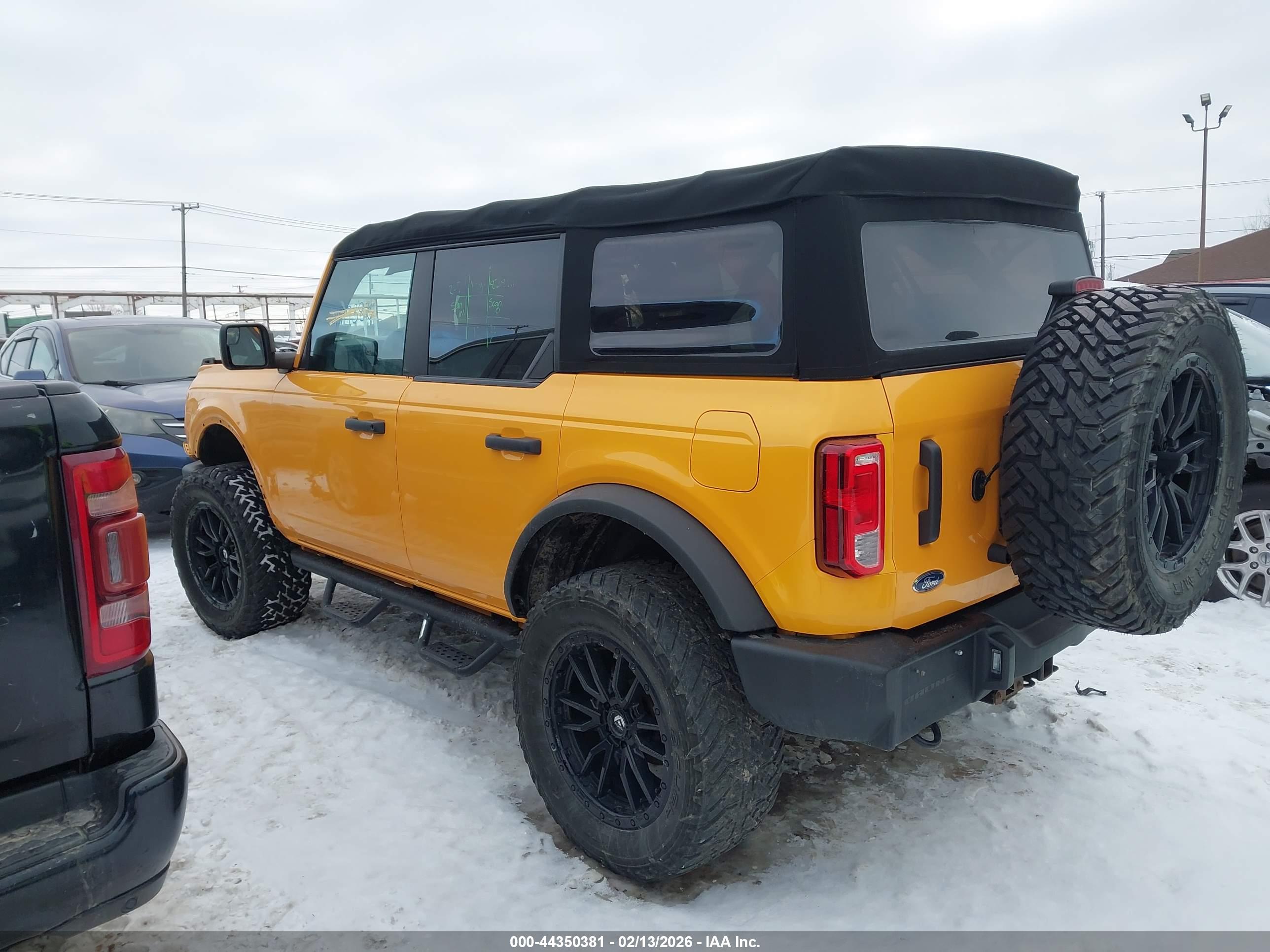 FORD BRONCO image 3