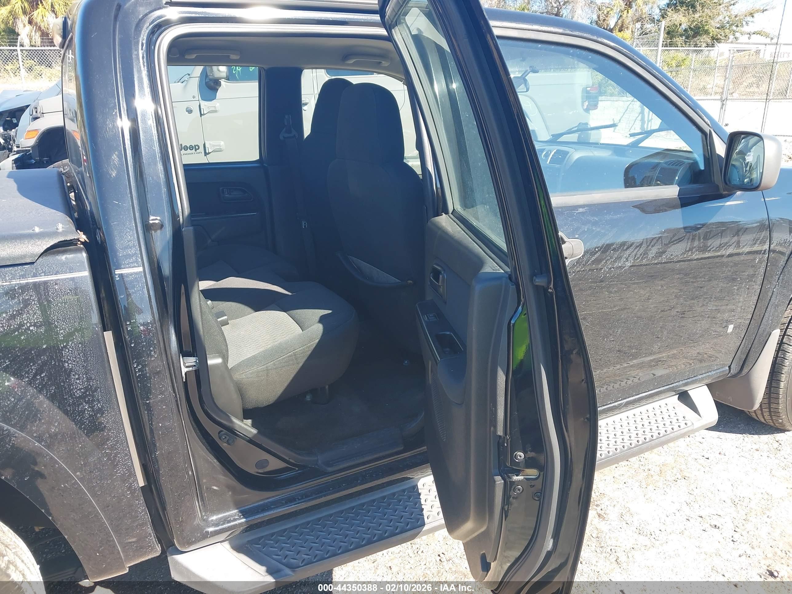 GMC CANYON image 8