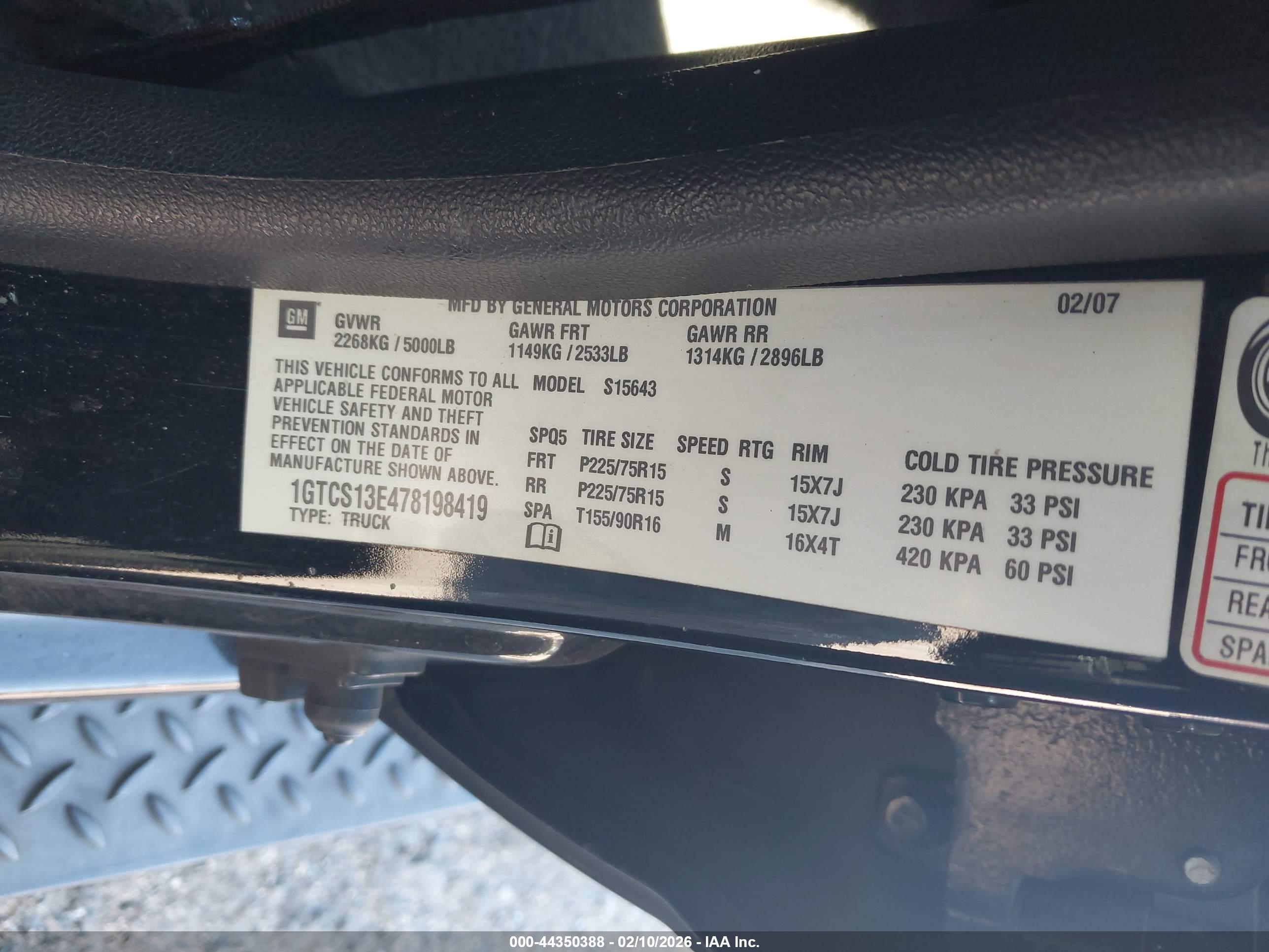 GMC CANYON image 9