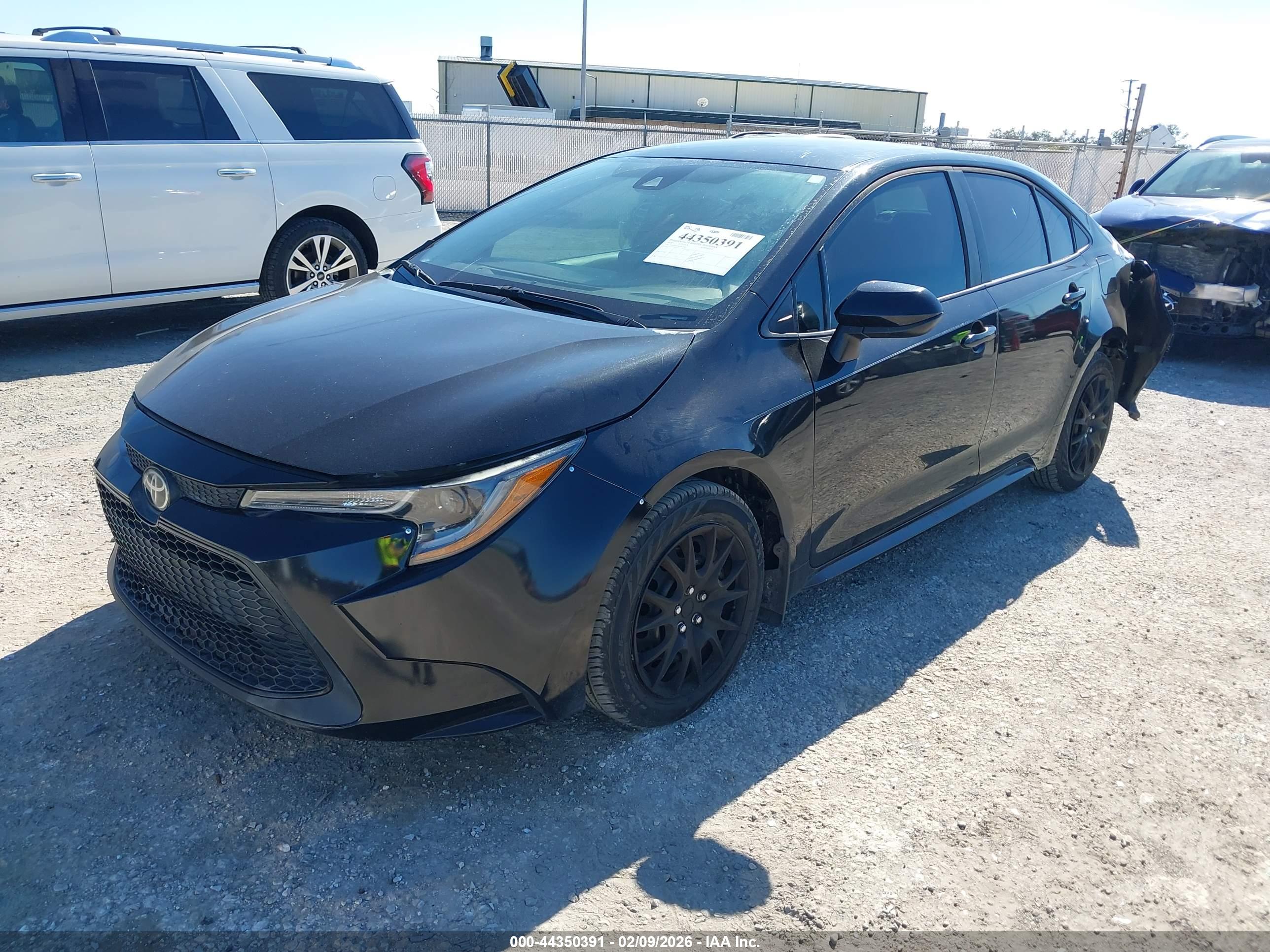 TOYOTA COROLLA image 2