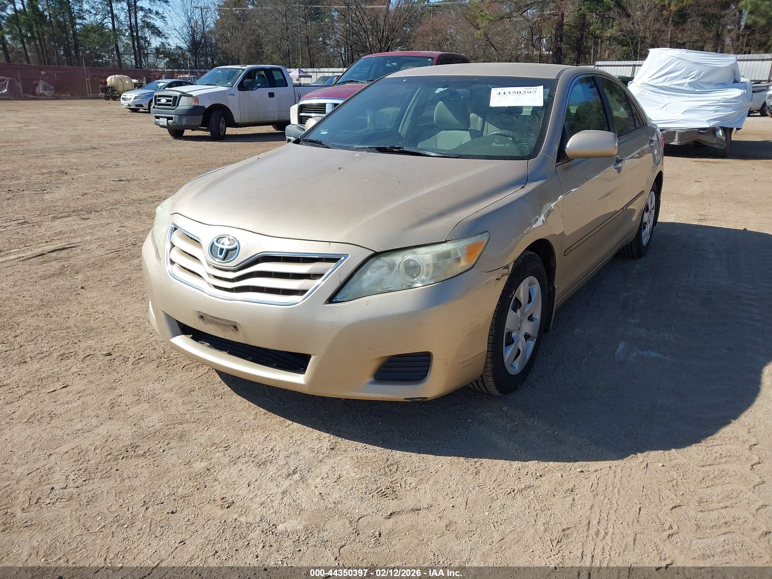 TOYOTA CAMRY image 6
