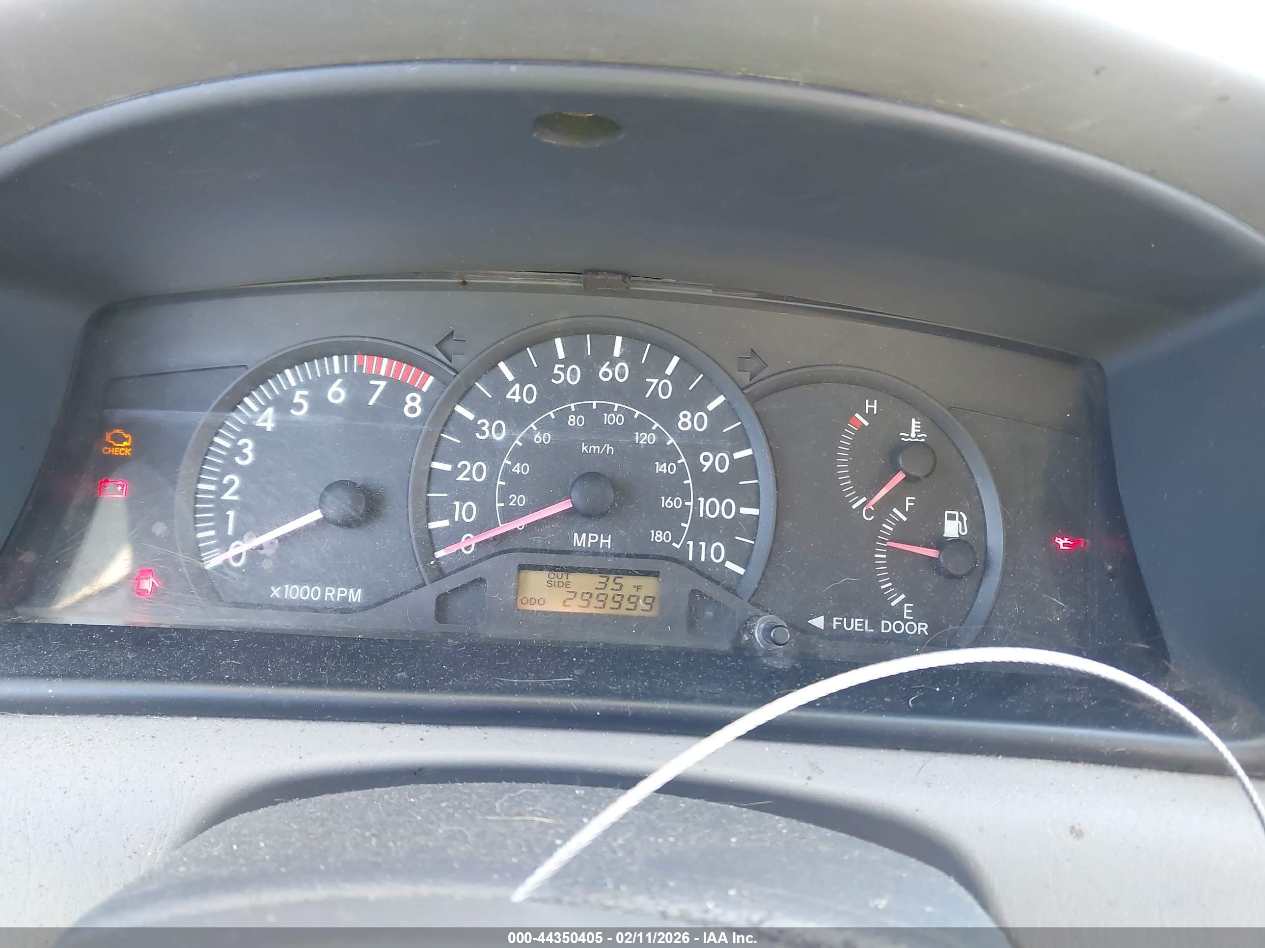 TOYOTA COROLLA image 7